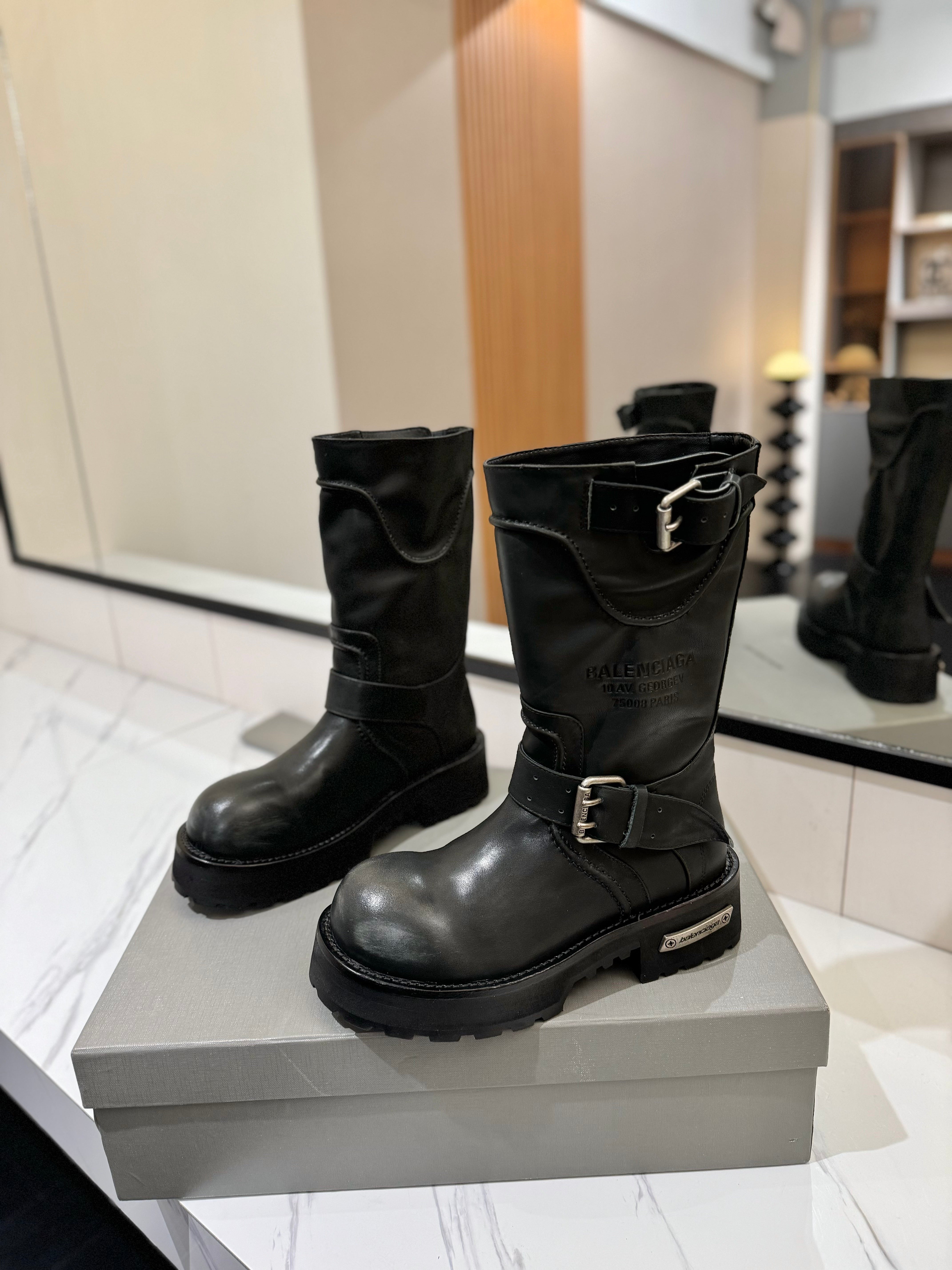Balenciaga 25s buckled mid-calf boots black calfskin 467613