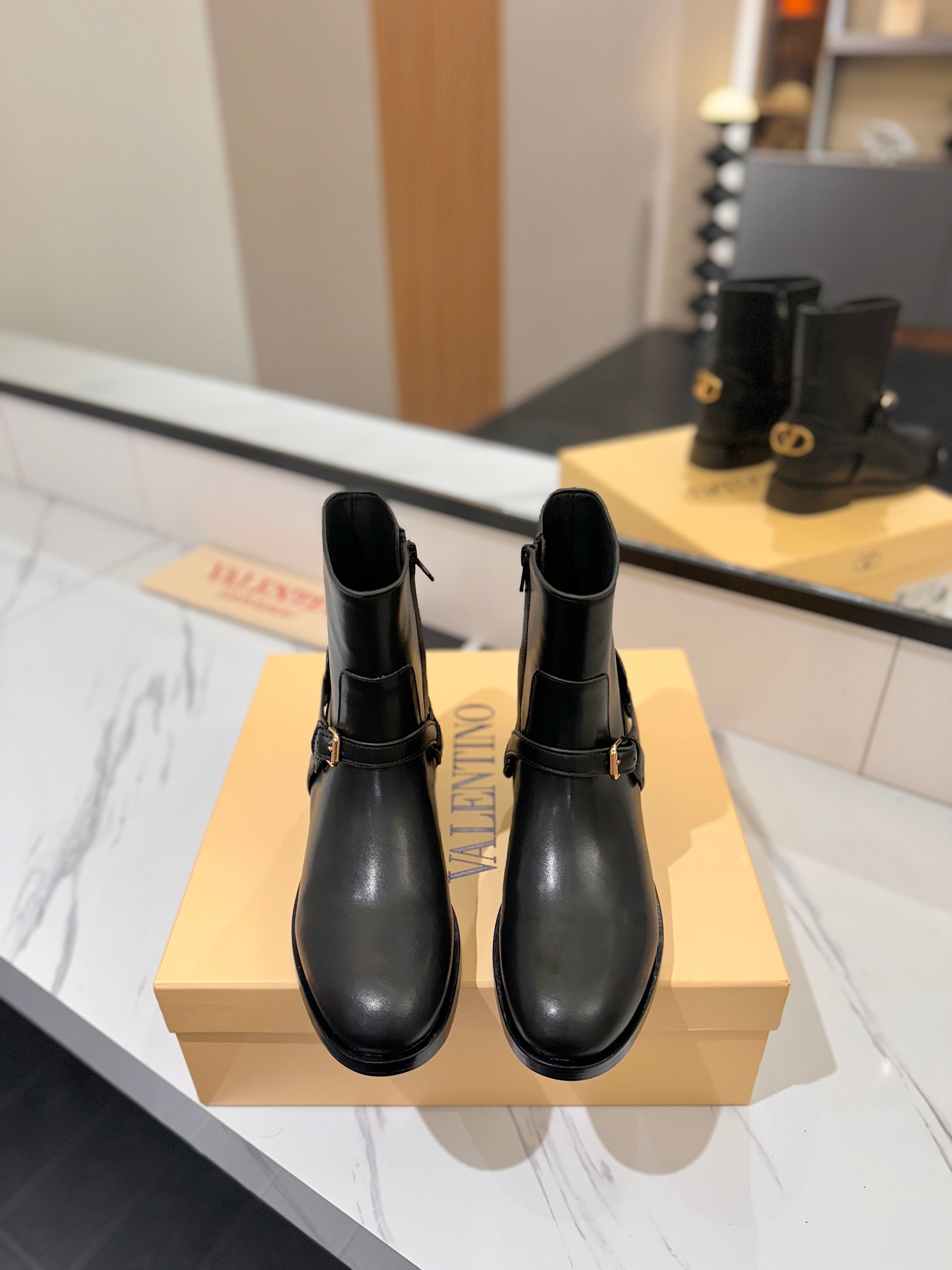 Valentino 2025 Pattie Boot Black Calfskin 560747