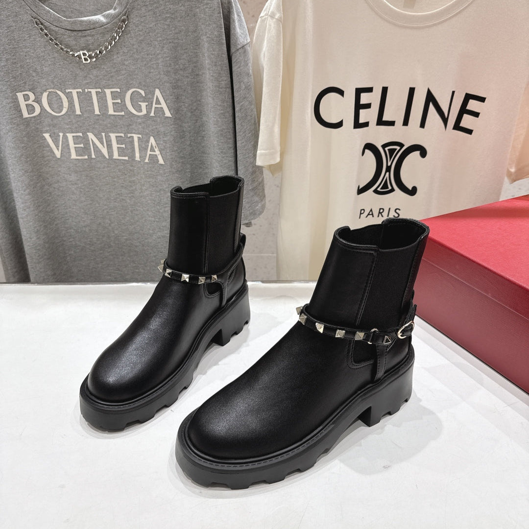 VT ankle boots black calfskin 174449