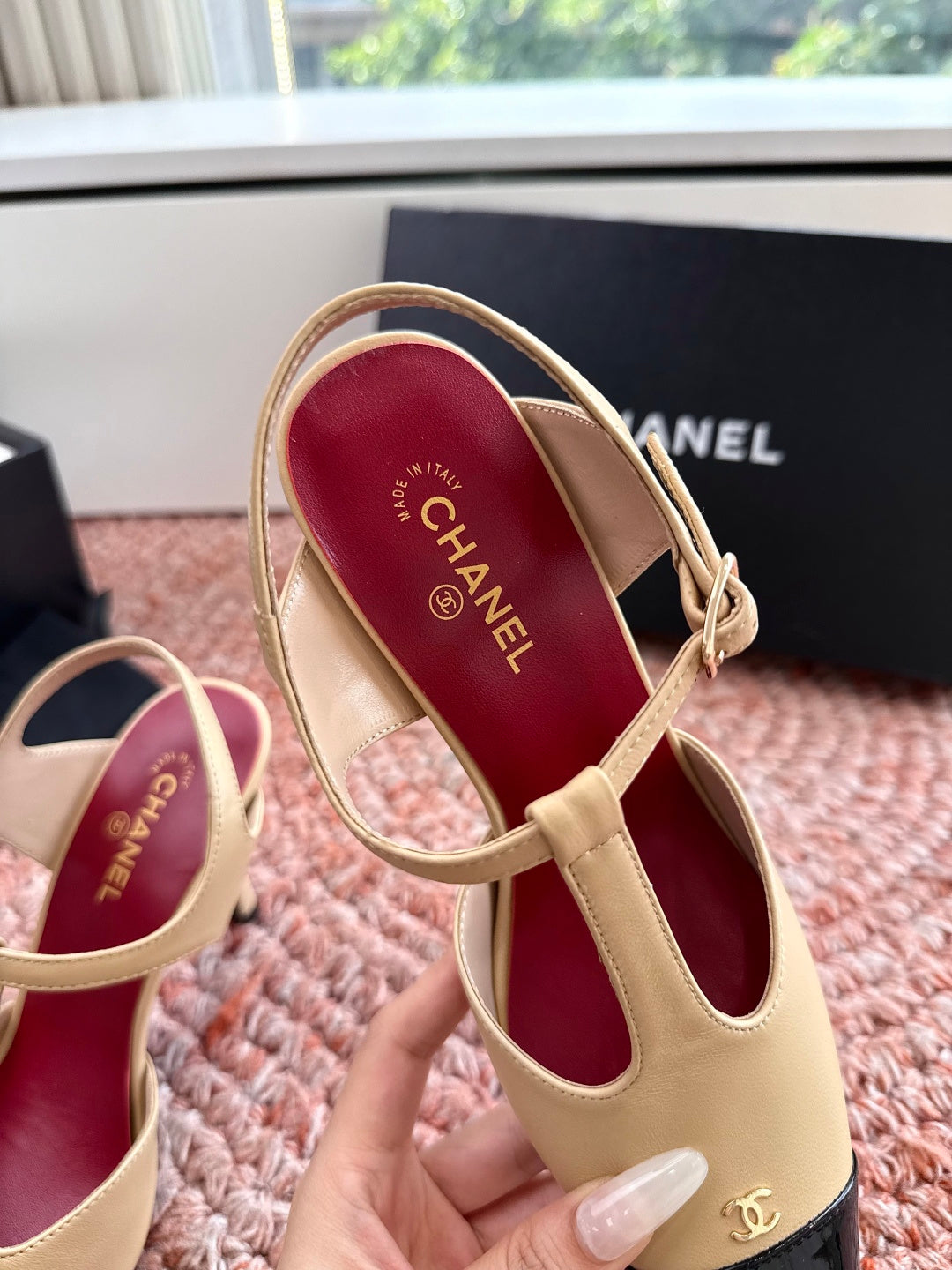 CC 26s T-Strap Slingback Pumps Beige Black Leather 933225