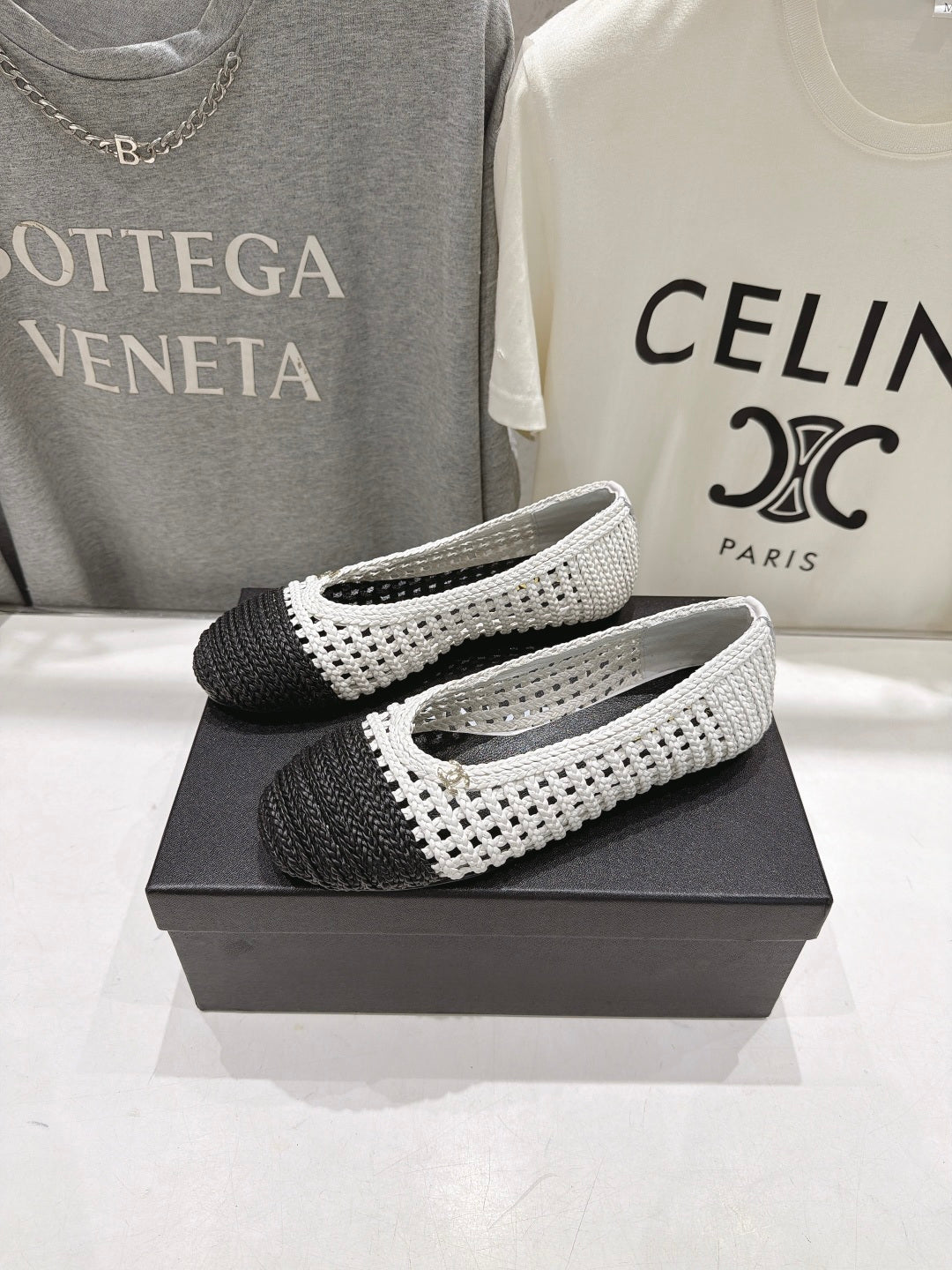 CC 26s Two-Tone Ballet Flats Black White Crochet 965103