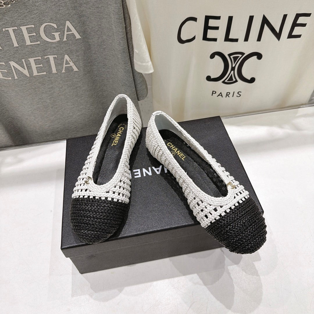 CC 26s Two-Tone Ballet Flats Black White Crochet 965103