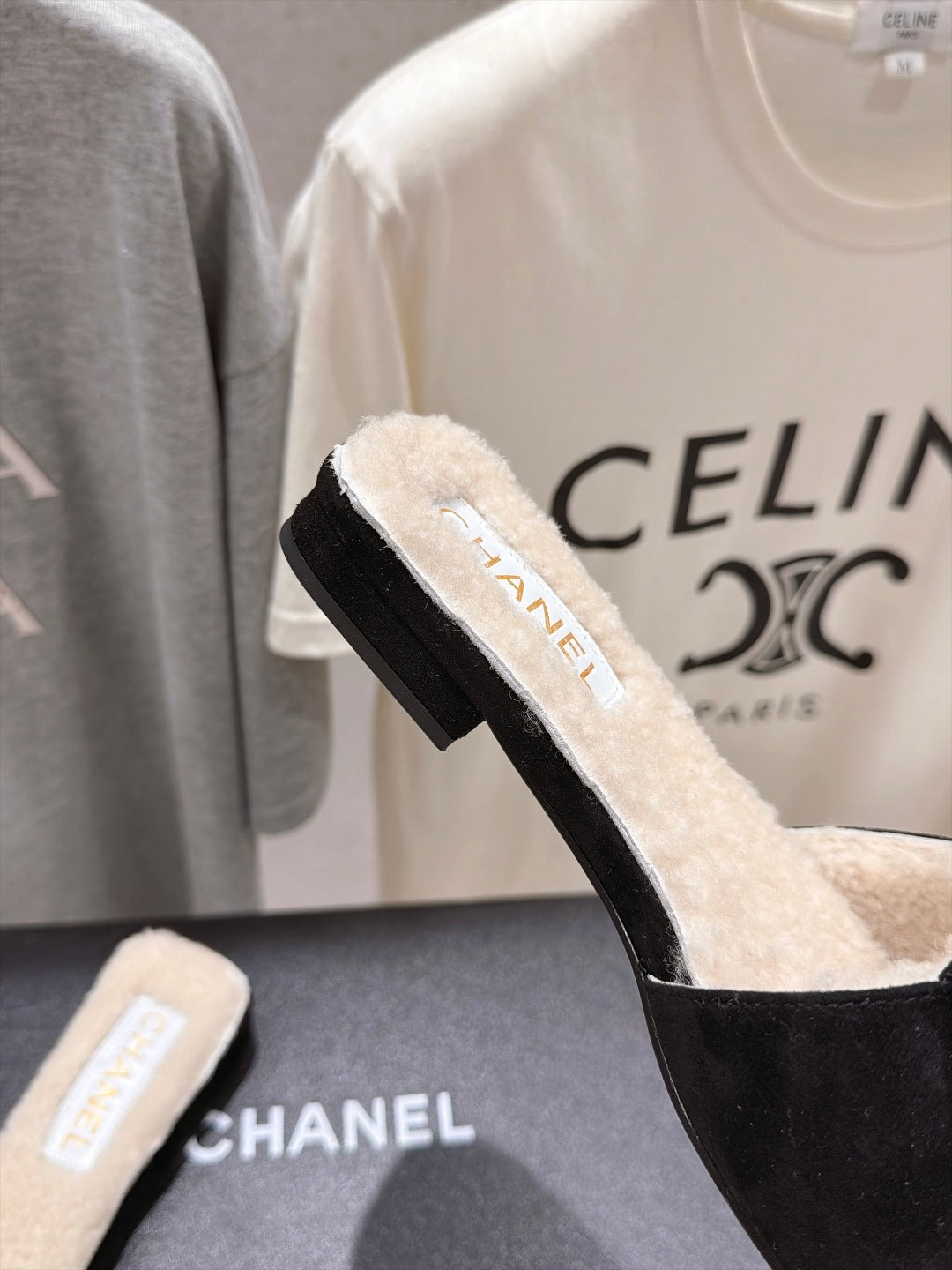 CC 26s Slides Black/White Shearling Suede 181417