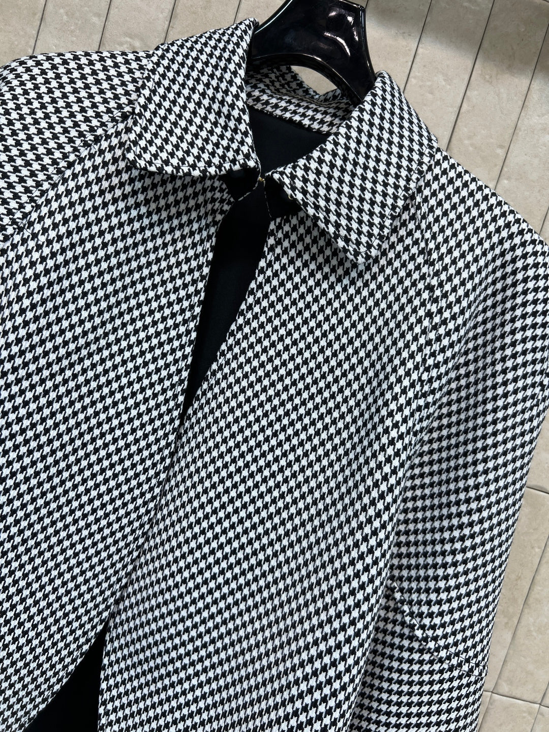 CD 26s Cape with Tied Neckline Black White Polyester Fiber