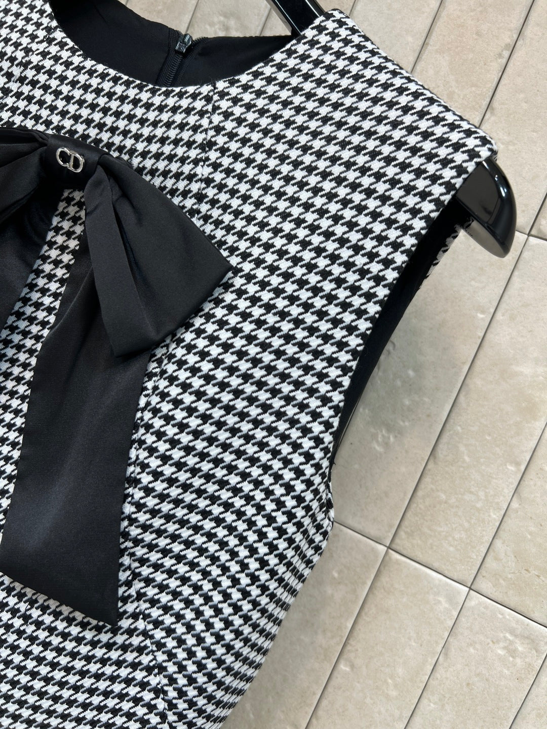 CD 26s Mid-Length Belted Dress Black White Polyester Fiber