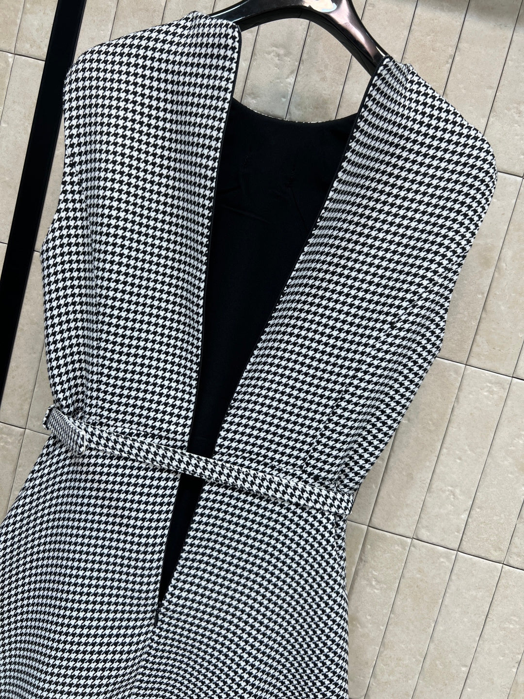 CD 26s Mid-Length Belted Dress Black White Polyester Fiber