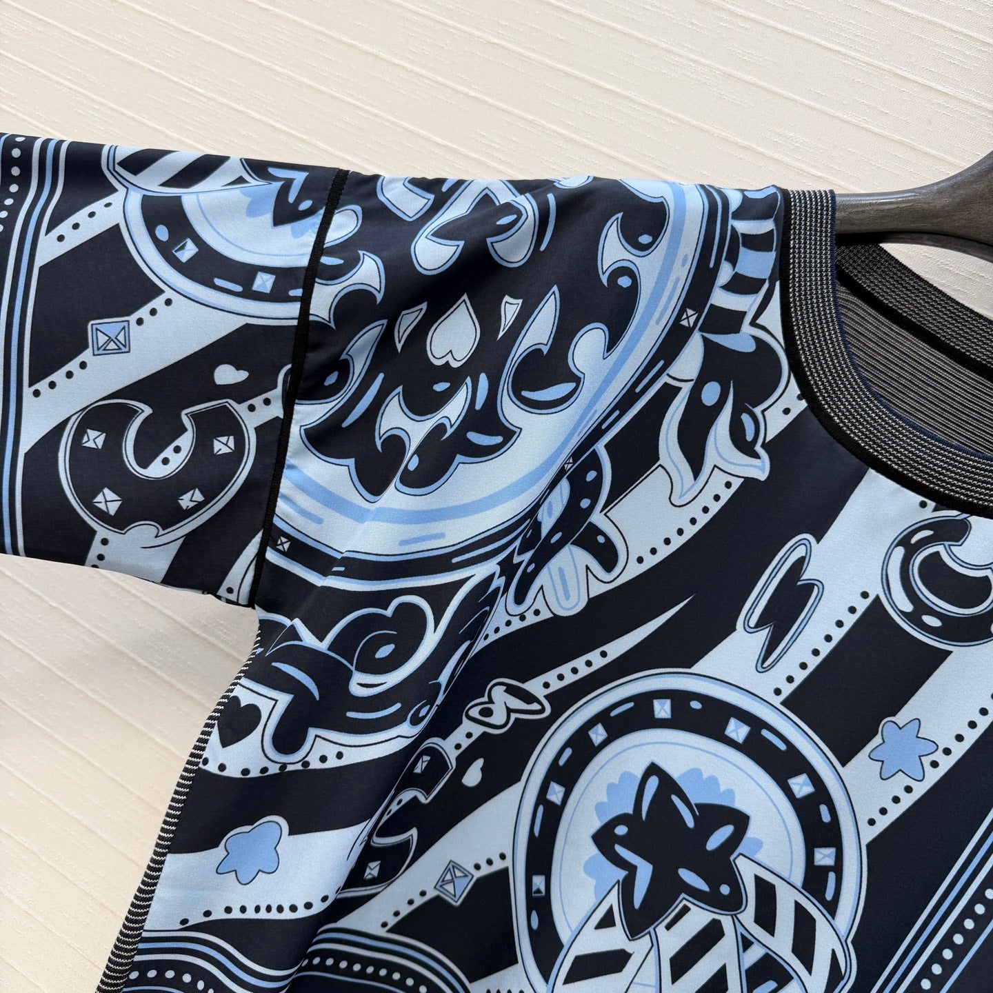 HM "Candy Libris" Long-Sleeve Dark Blue Cotton Tencel
