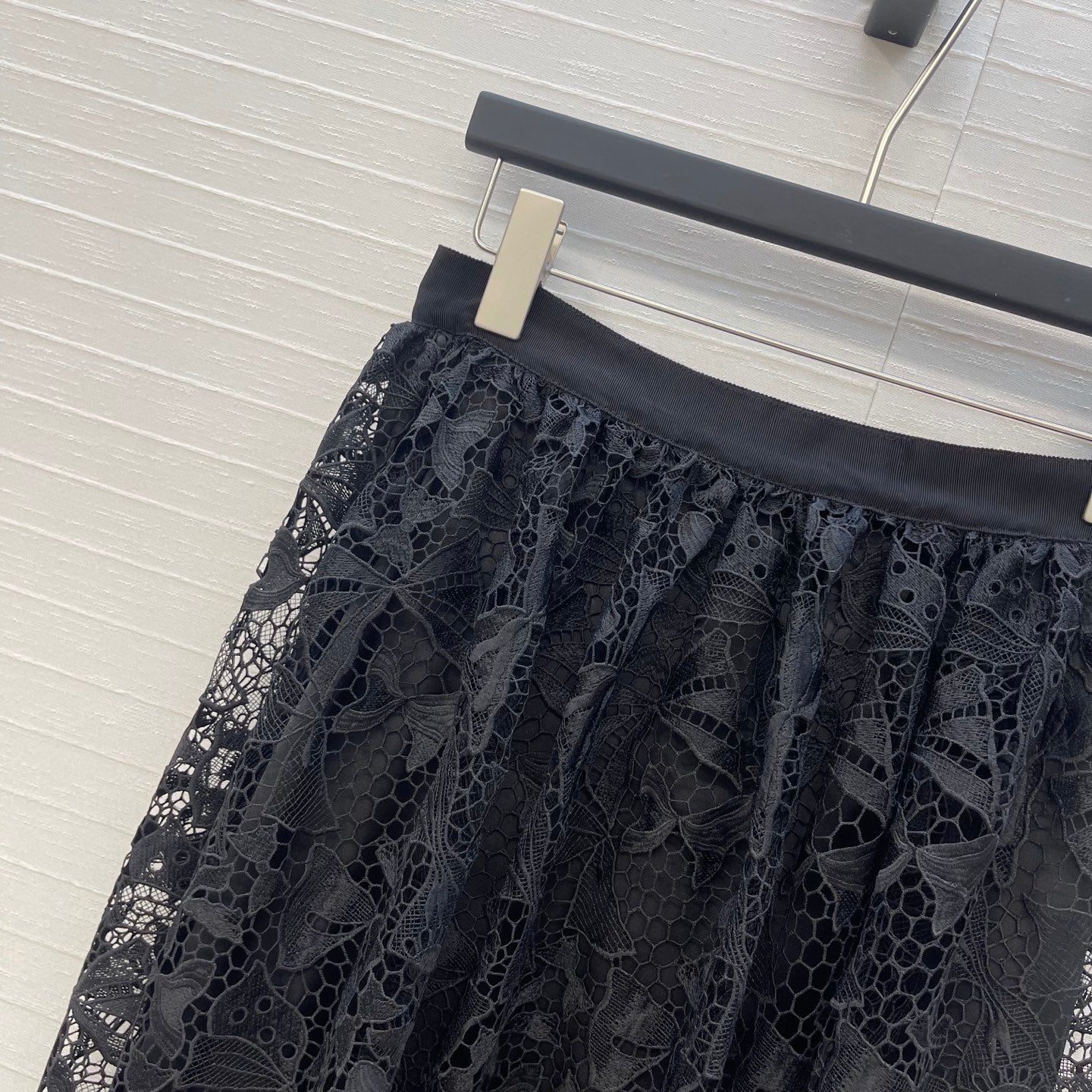 CD Floral Embroidery Midi Skirt Black Cotton 405424