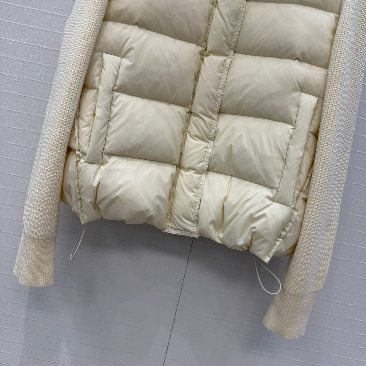 BC 26s Knit Sleeves Down Jacket Off White Nylon Wool 428572