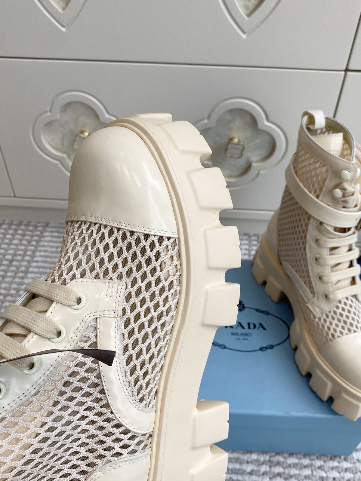 Prada 26s Combat Boots Beige Mesh Leather 140365
