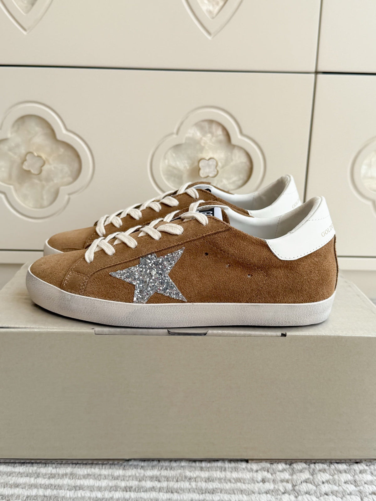 GGDB Sneakers Camel Suede Silver Glitter Star 122360