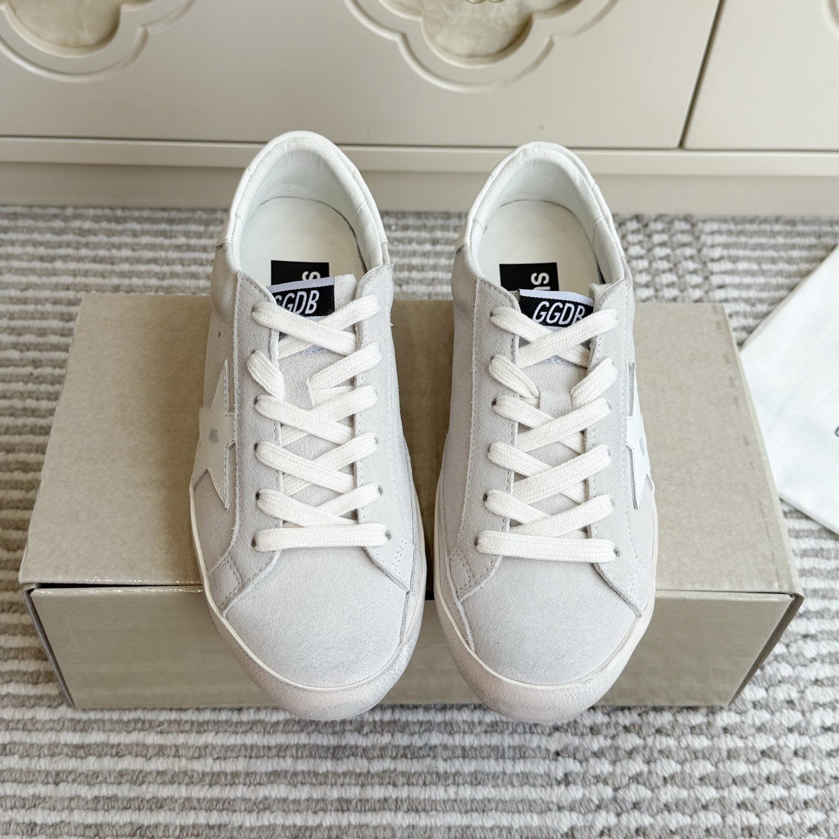 GGDB Sneakers Light Gray Suede White Star 122364