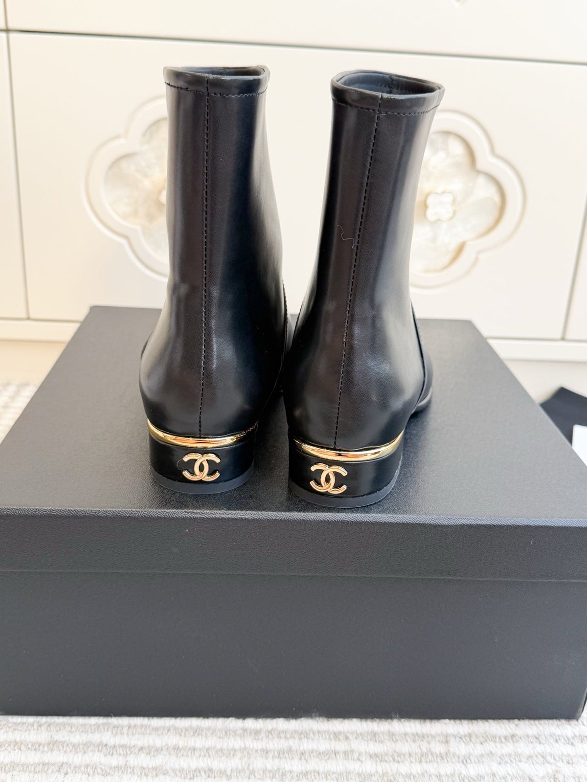 CC 26s Ankle Boots Black Black Leather 122042