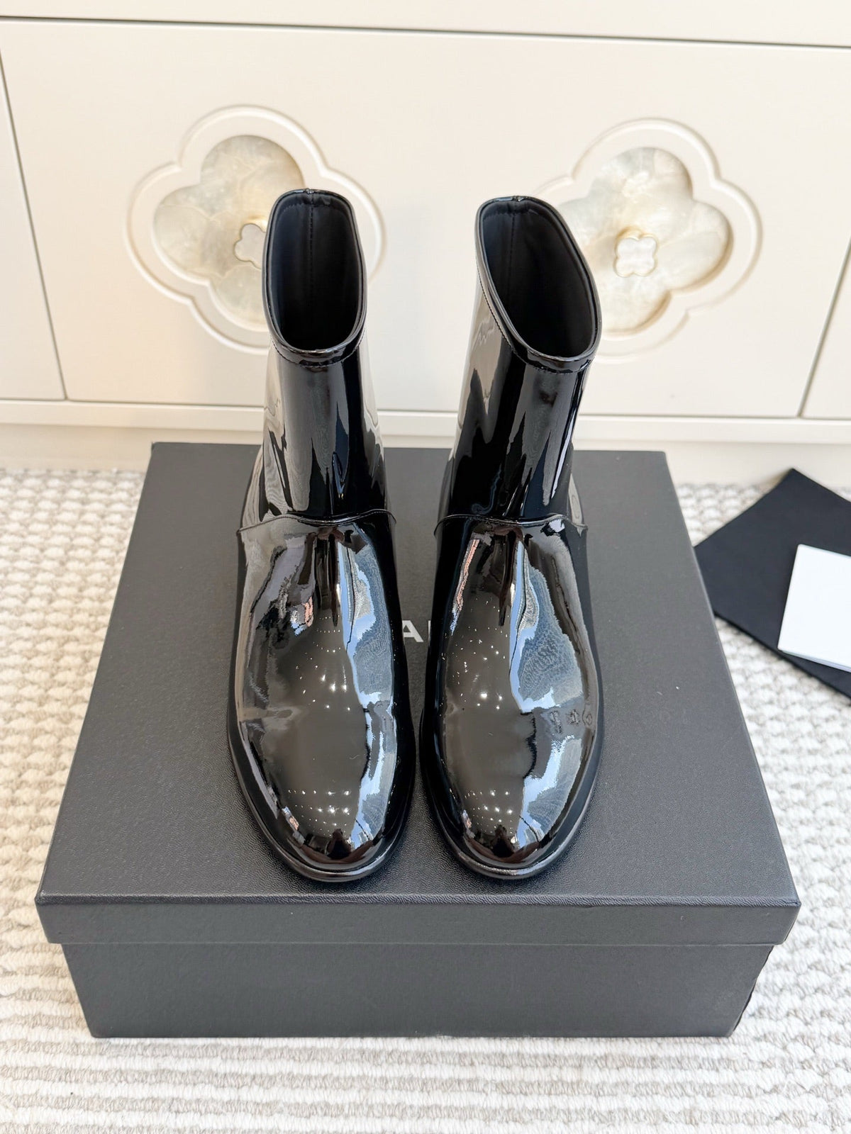 CC 26s Ankle Boots Black Black Patent 122044