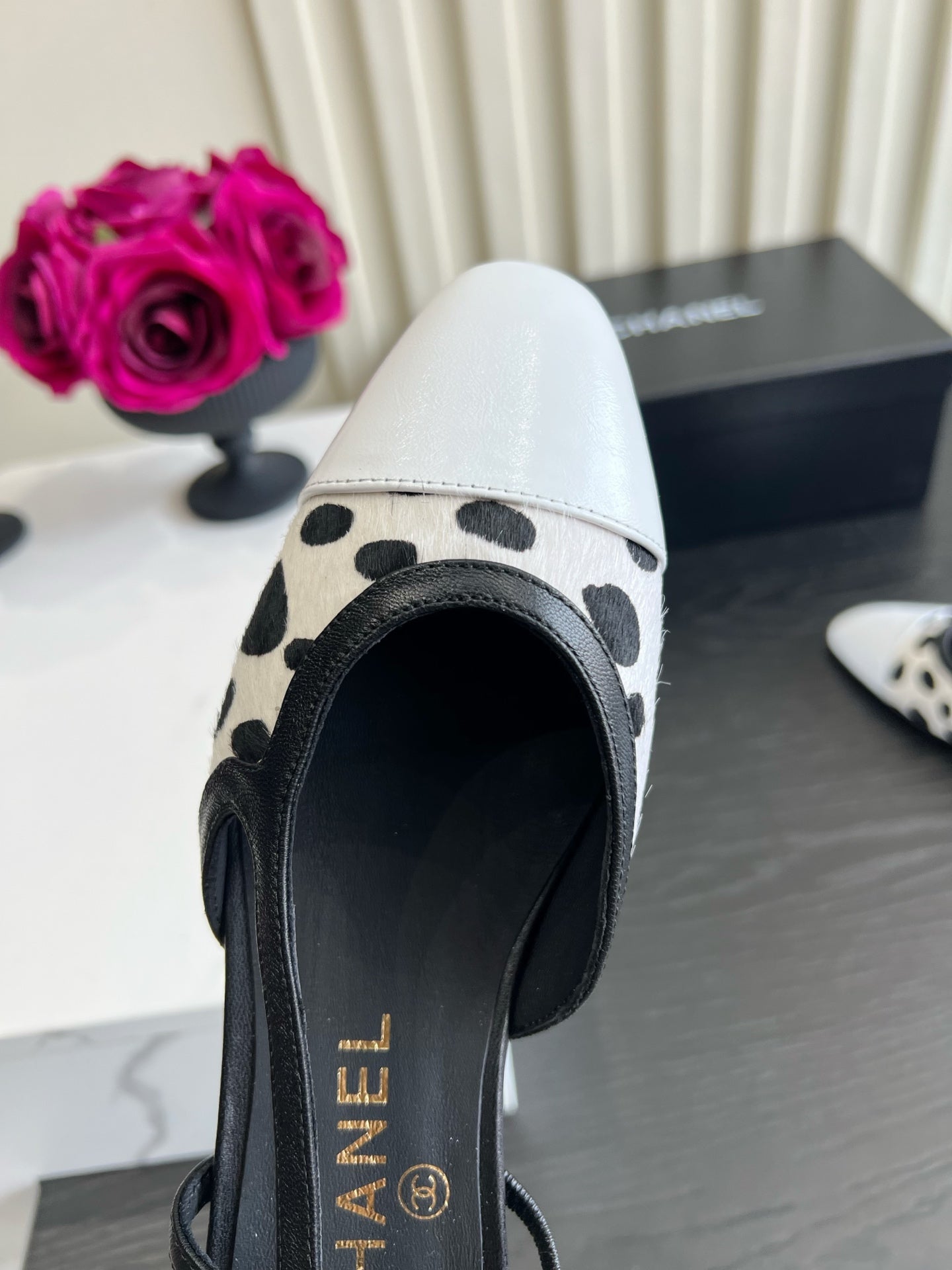 CC 26s Slingback Black White Horsehair 850770