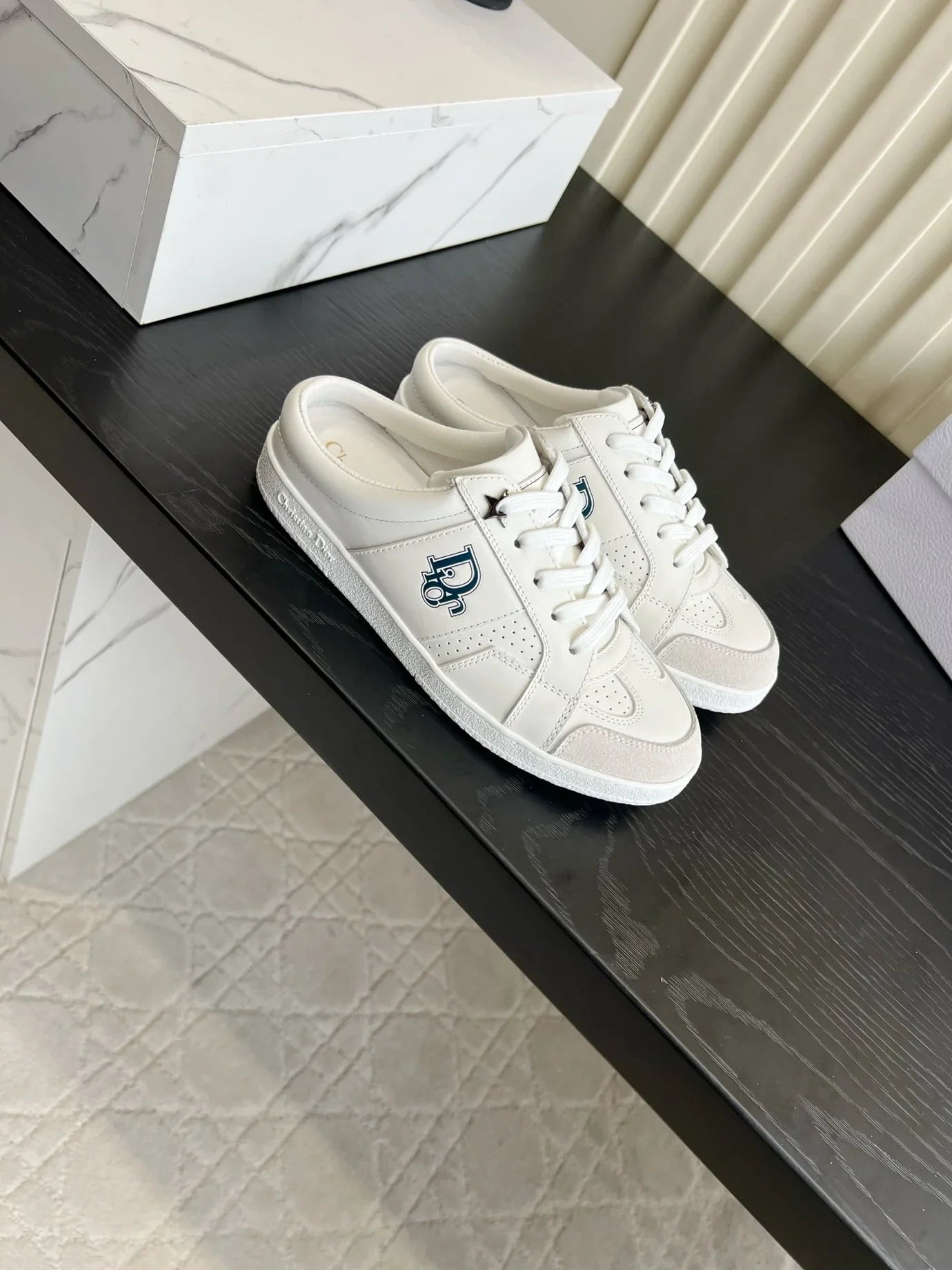 Dior 2026 Versatile Mules White Cowhide 977547