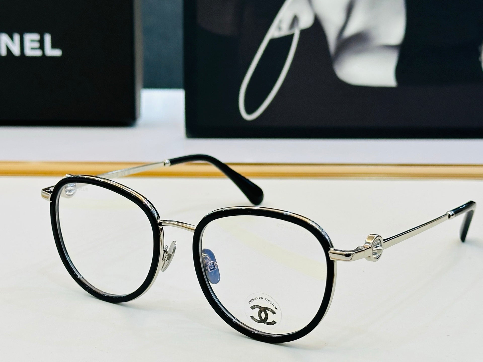 Chanel Sunglasses 697201
