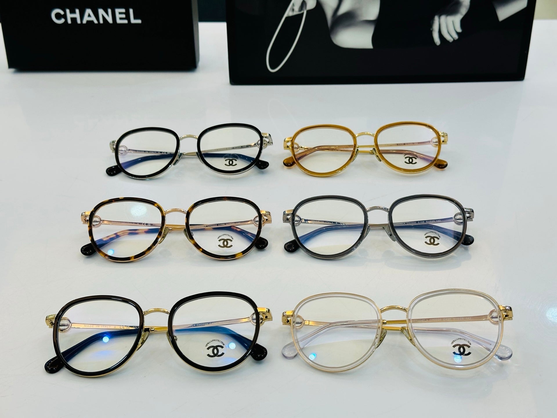Chanel Sunglasses 697201