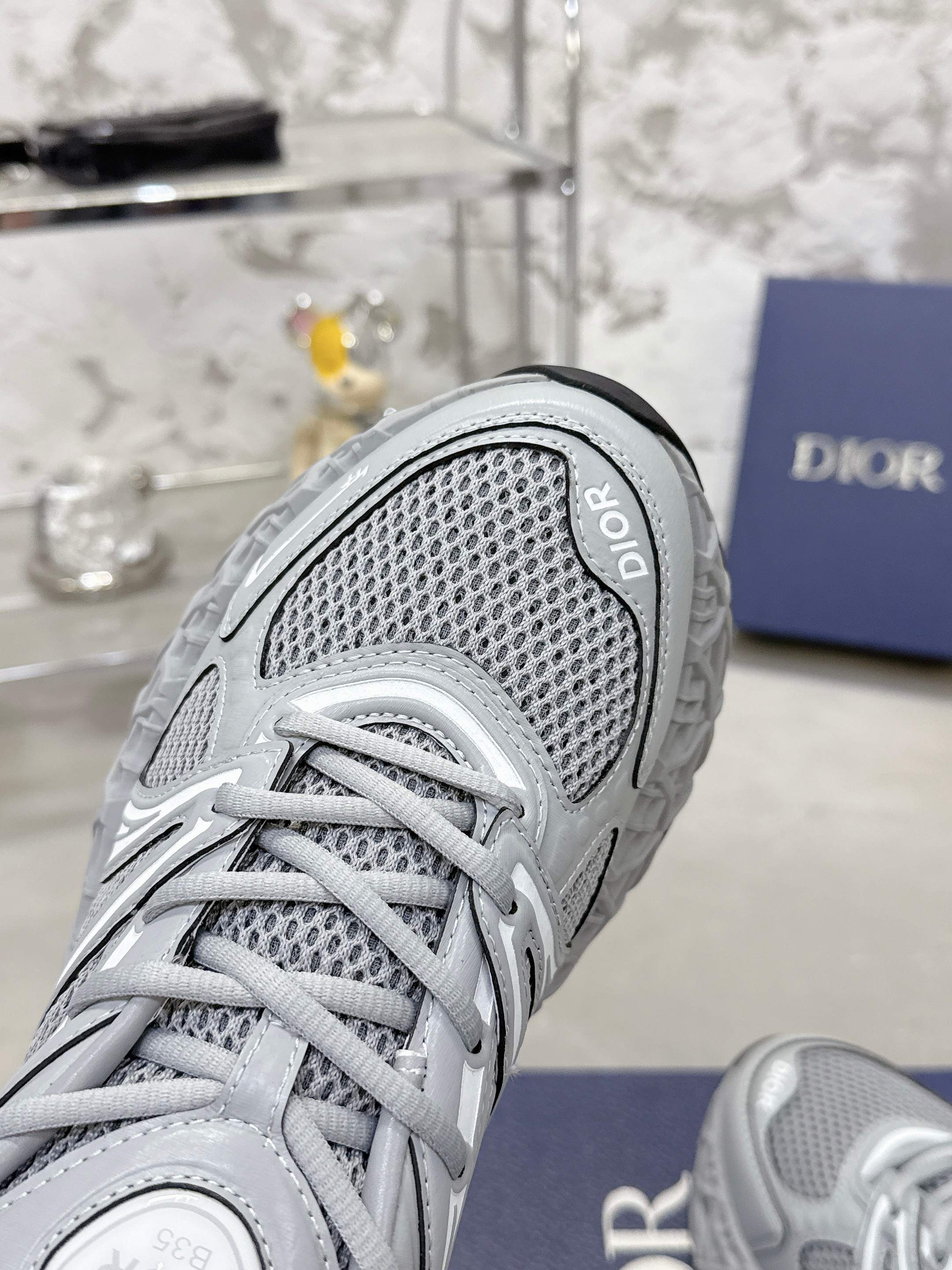 CD 26s Sneaker Light Grey Mesh Suede 905043
