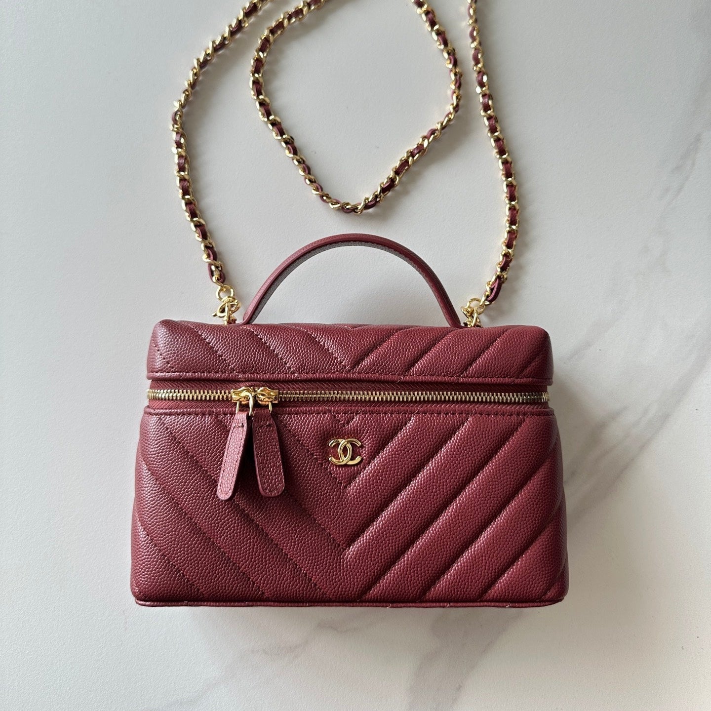 CC 25C Vanity Case Burgundy Caviar Leather 289553