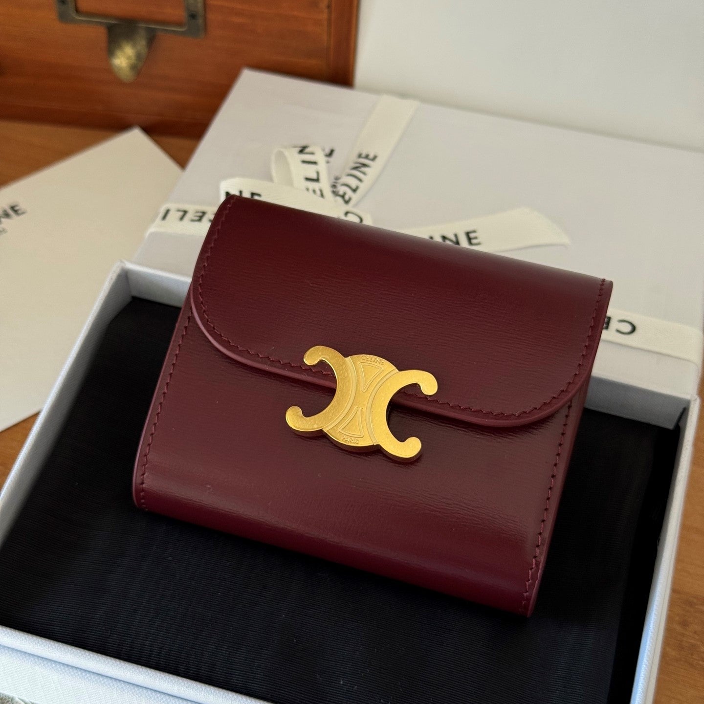 TRIOMPHE 10 CALFSKIN WALLET BURGUNDY