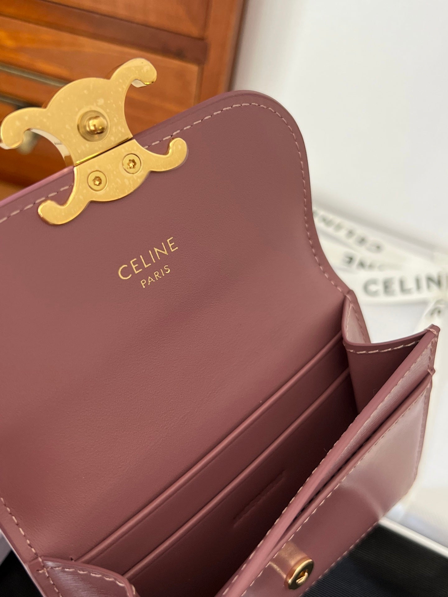 TRIOMPHE 10i583 Flap Card Holder Pink Shiny Cowhide