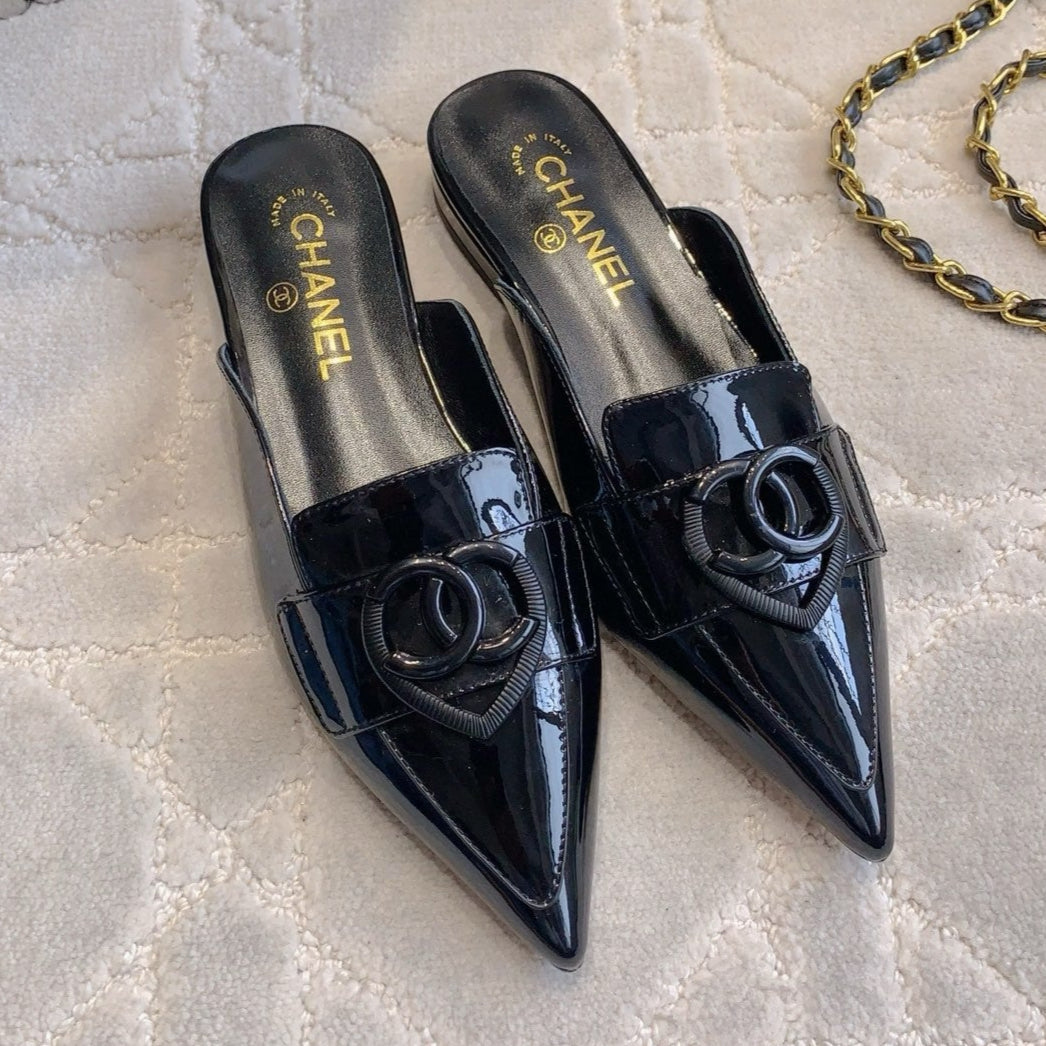 Chanel 26s Flat Mule 2cm Black Patent Calfskin