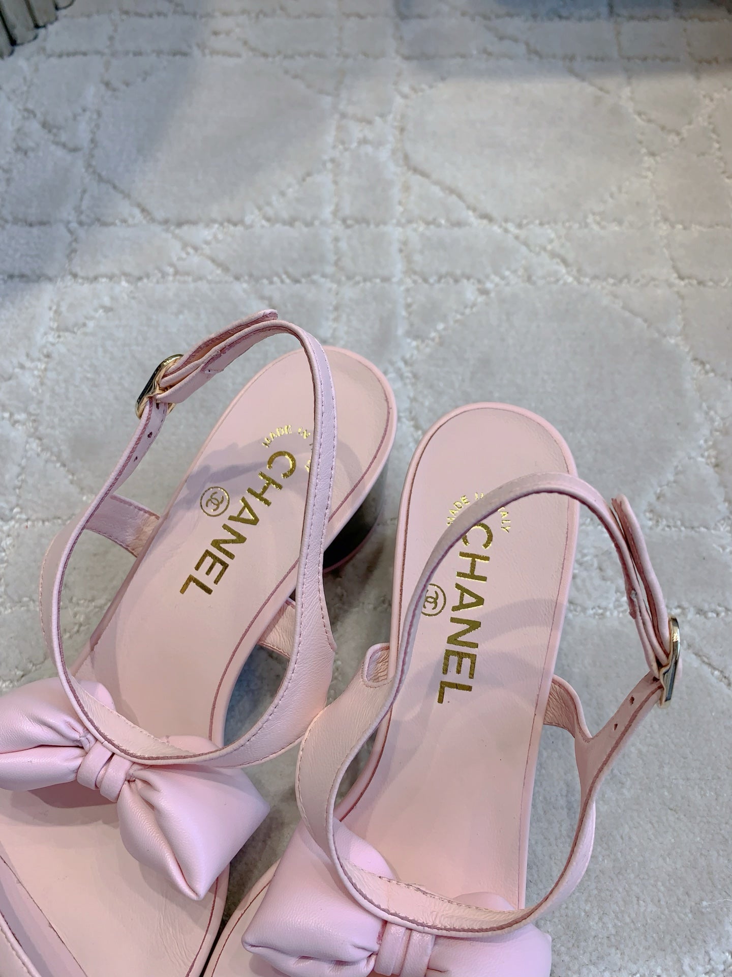 CC 26s Bow-Tie Sandals 6.5cm Light Pink Lambskin 906129