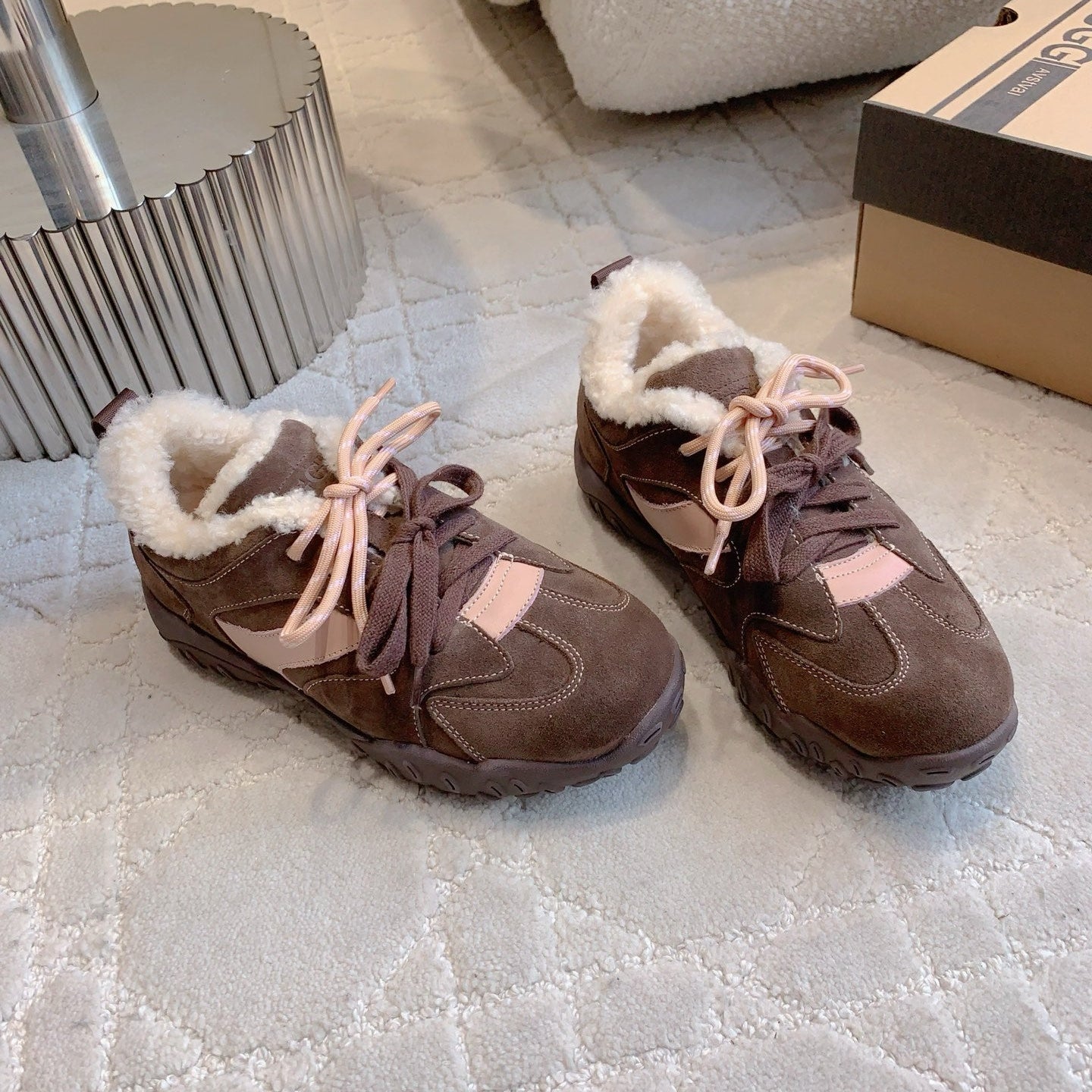 UGG Sneaker Pink Suede and Fleece 516900