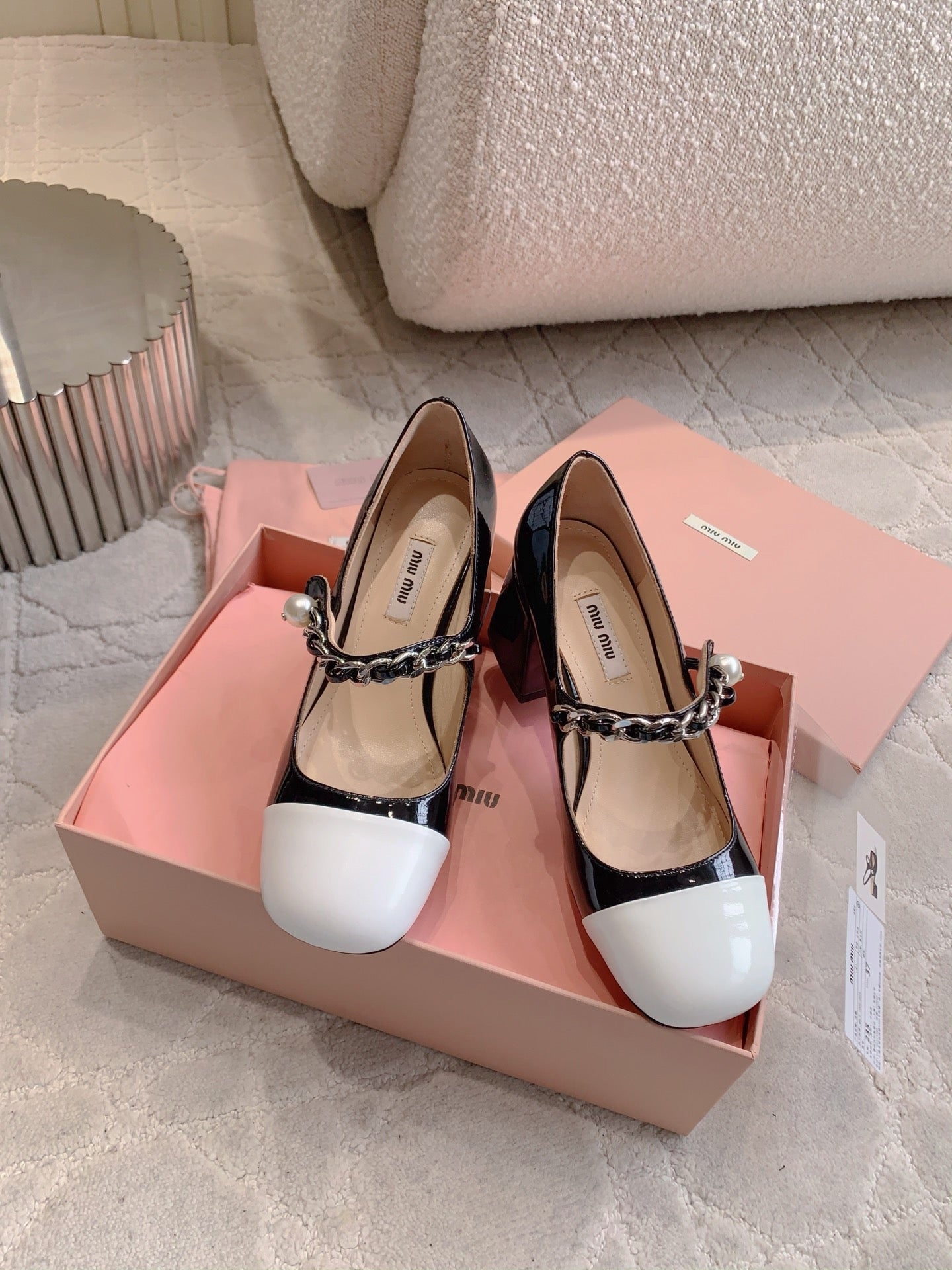 Miu Bicolor Cap-Toe Pump Black White Patent Leather 724260