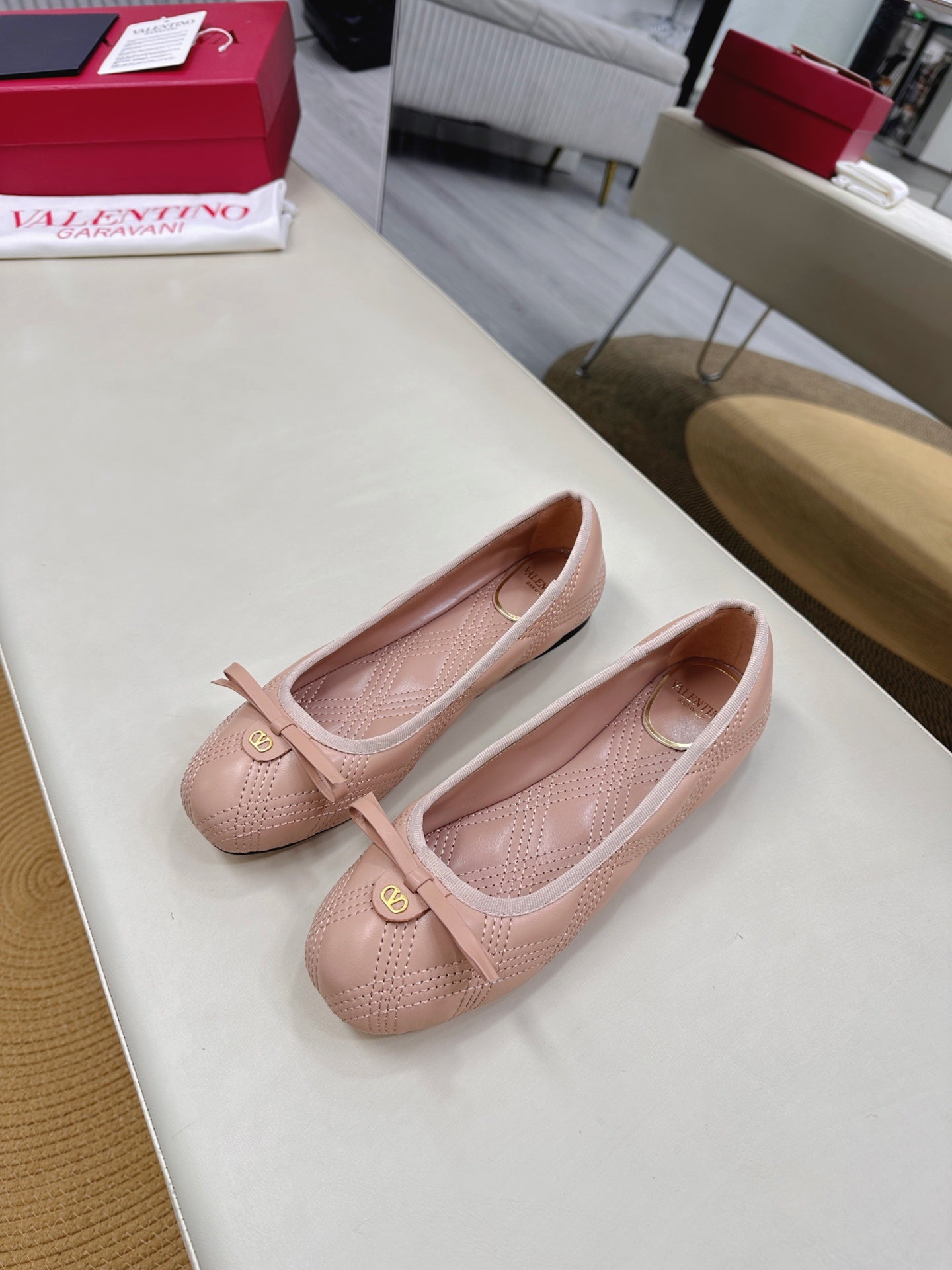 Valentino Classic Ballet Flats 25s In Nude Pink Calfskin With Bow