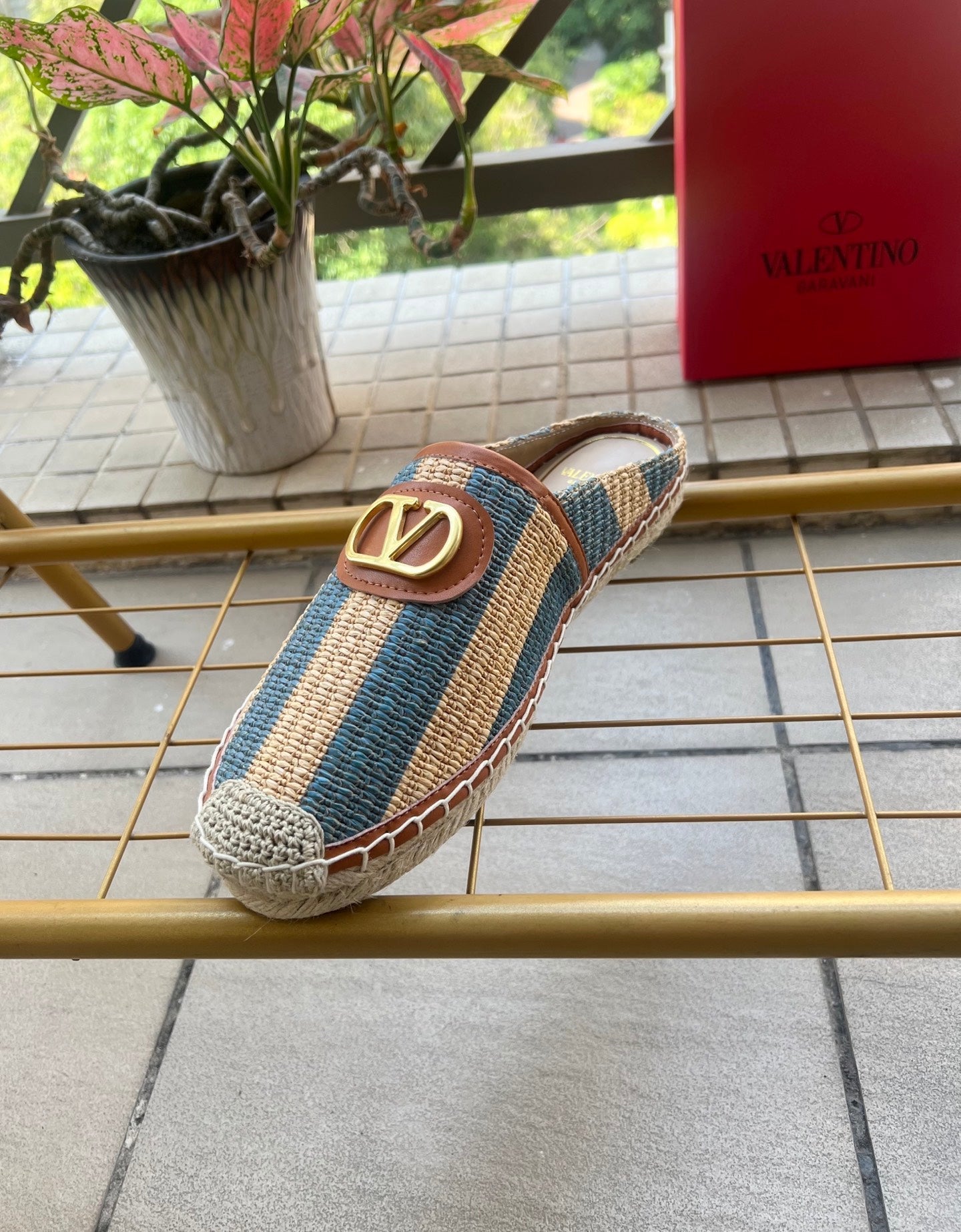 VLogo Signature Striped Espadrille Mules Beige Blue Raffia 692190