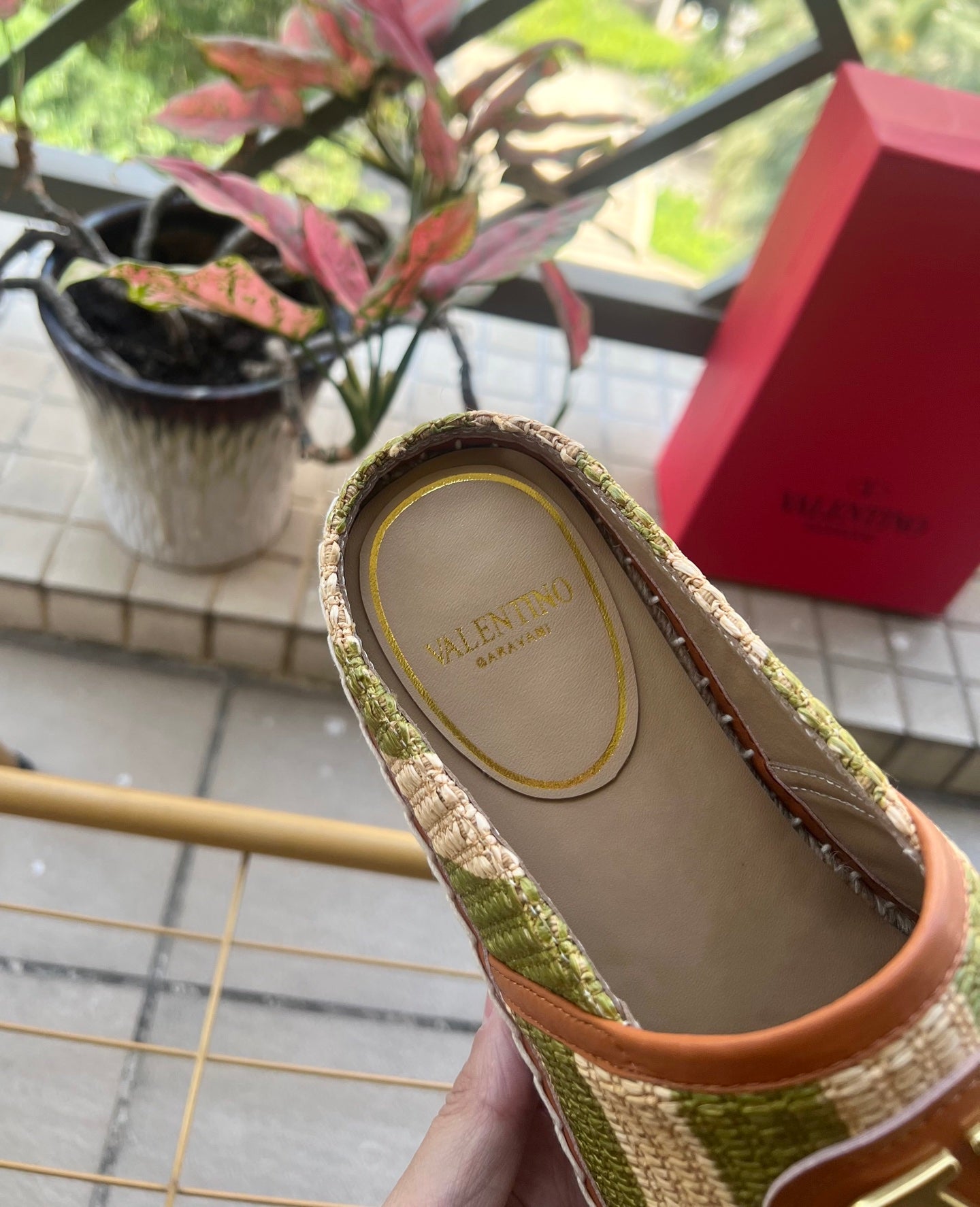 VLogo Signature Striped Espadrille Mules Beige Green Raffia
