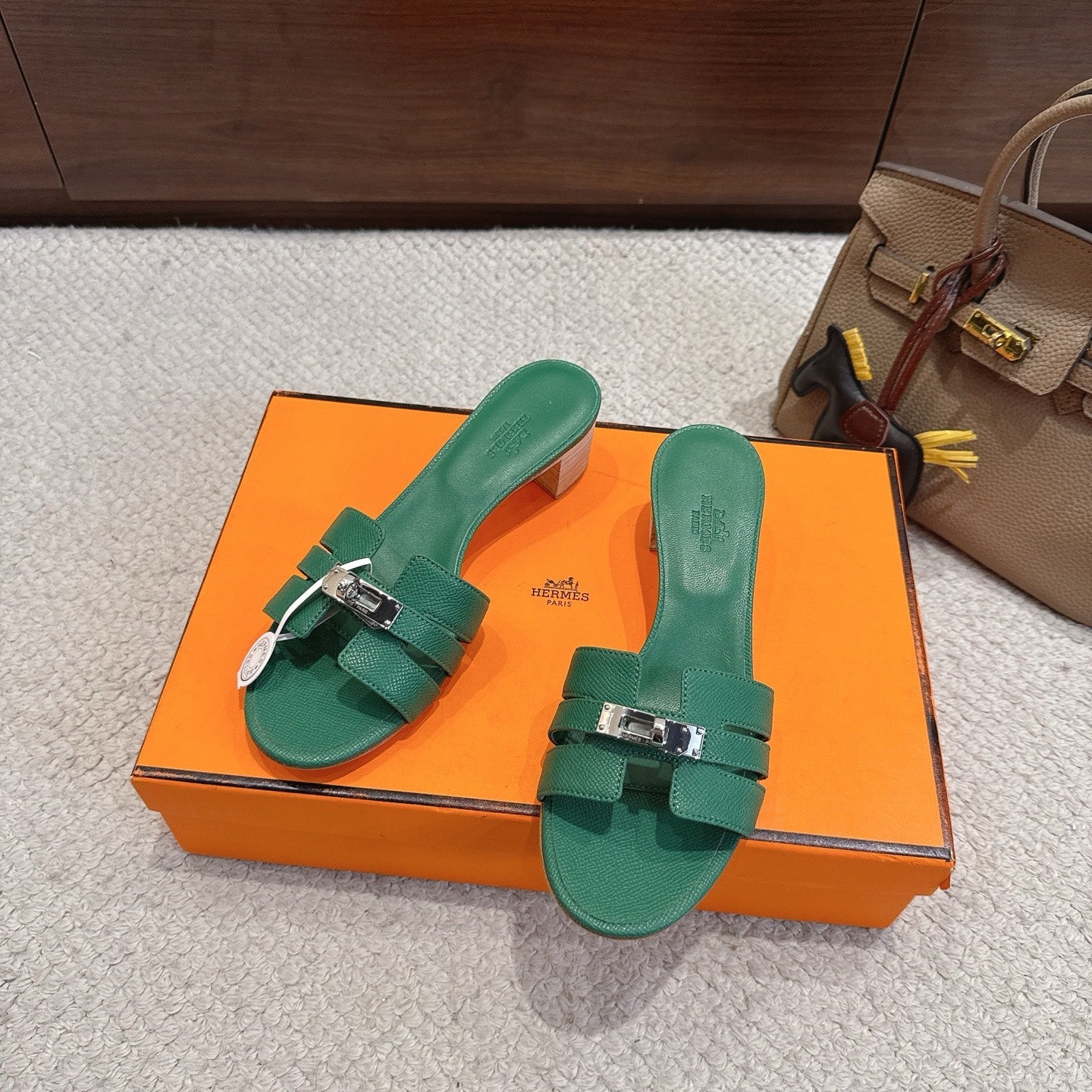 HM Kelly Buckle Sandals 5cm Green Leather 804993