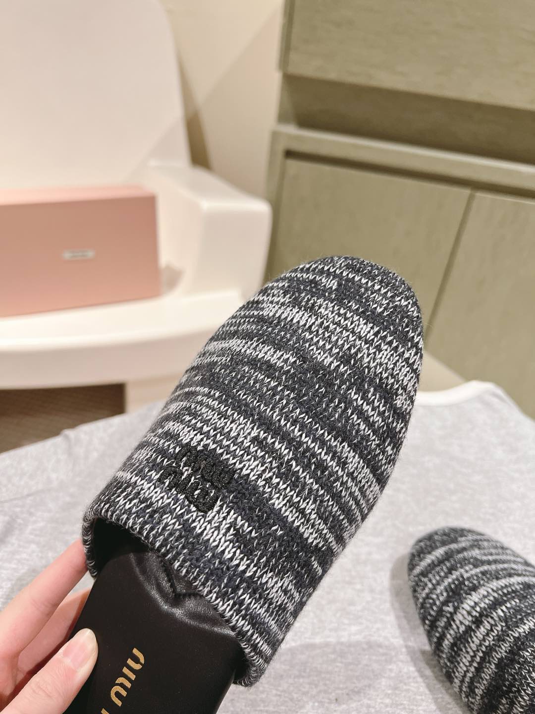 Miu Slide Black mix White Wool Cowhide 445672