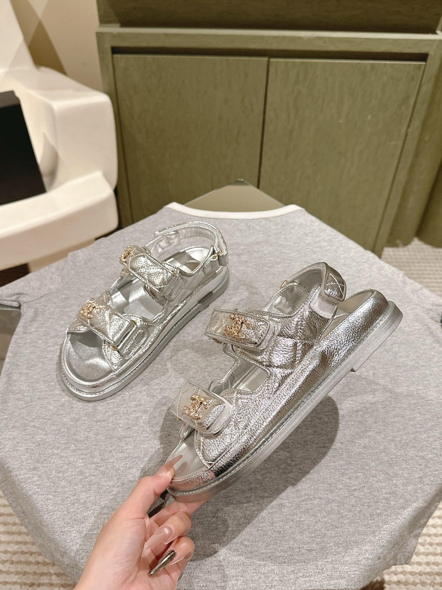 CC 25C Dad Sandals Silver Metalic Grained Calfskin 462236