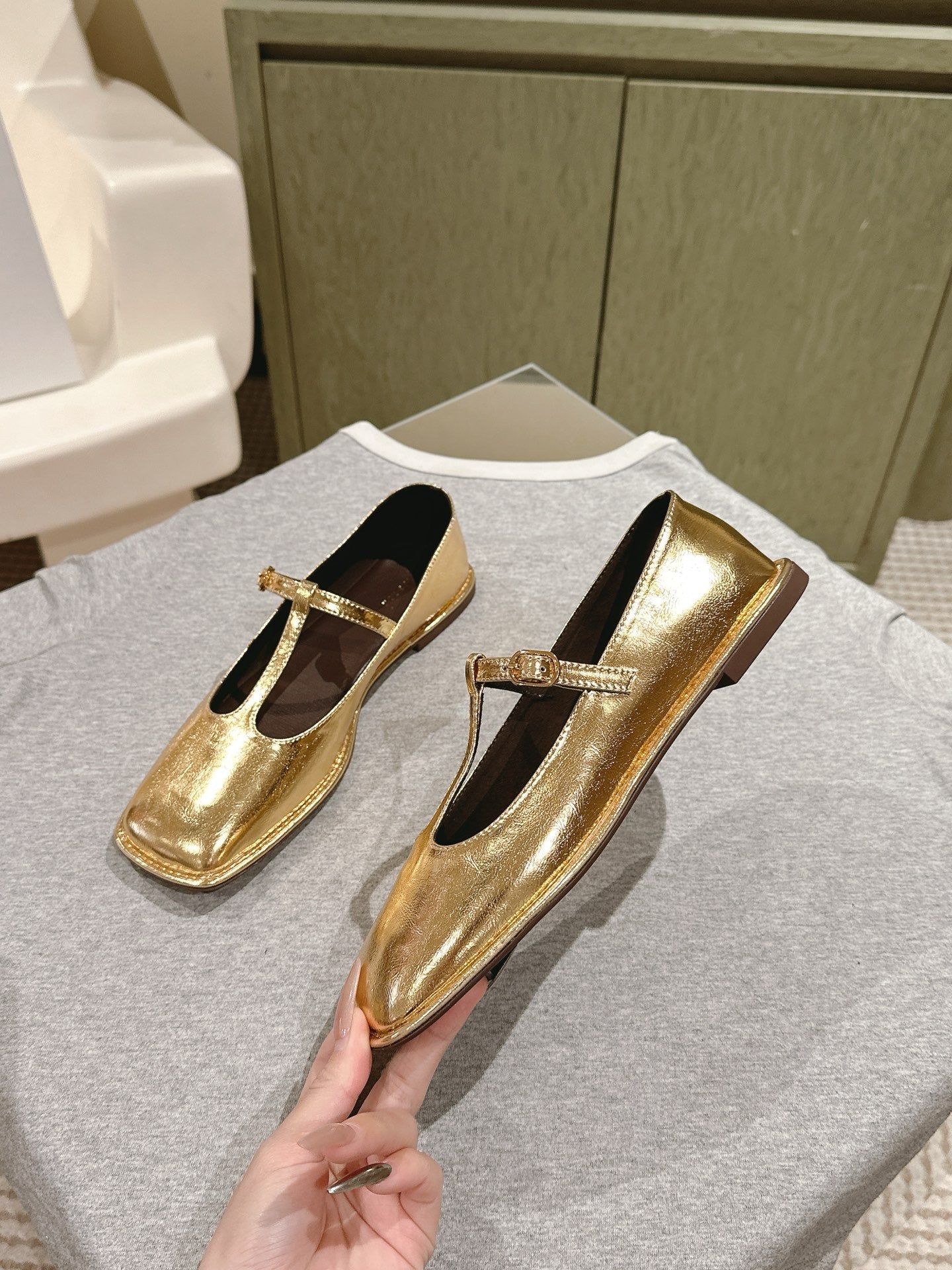The Row Square T-Strap Flat Gold Metallic Leather 451286