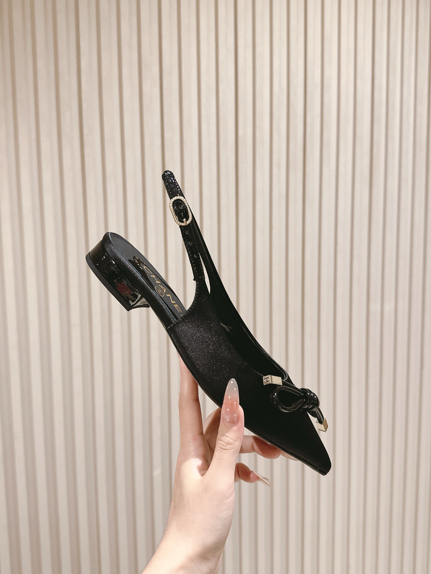 CC 25ss Bow Tie Slingbacks 20mm Black Satin & Patent Leather 447411