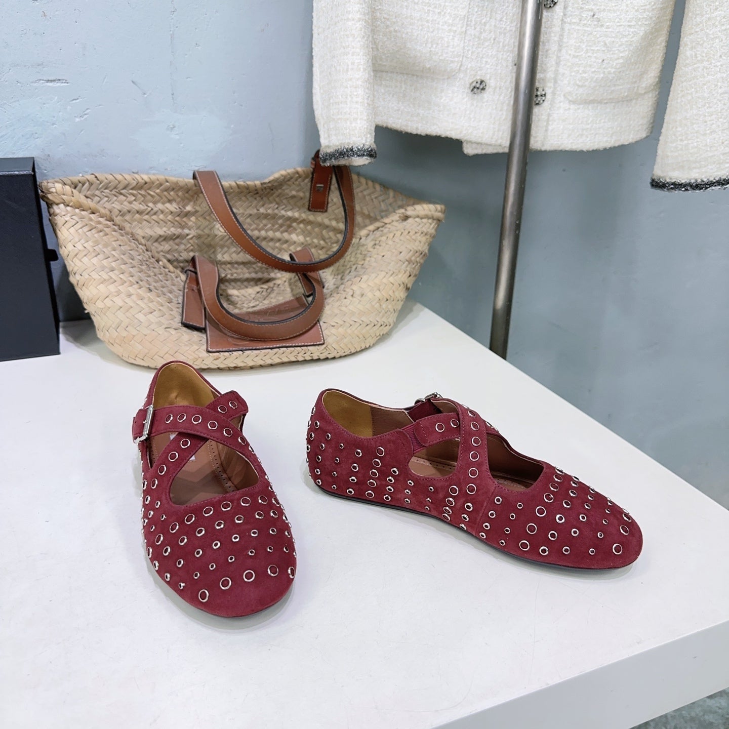 Alaia Criss Cross Ballet Flats With Eyelets Red Suede 674307