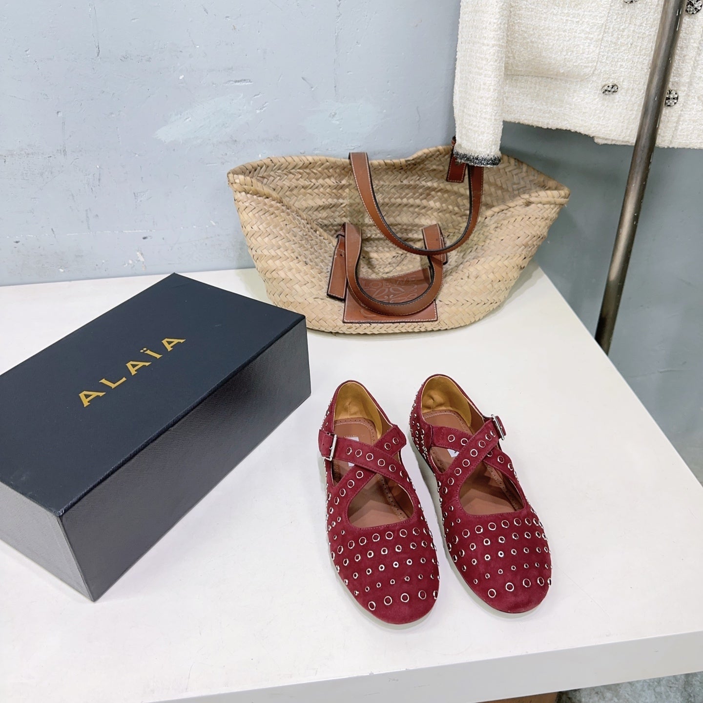 Alaia Criss Cross Ballet Flats With Eyelets Red Suede 674307