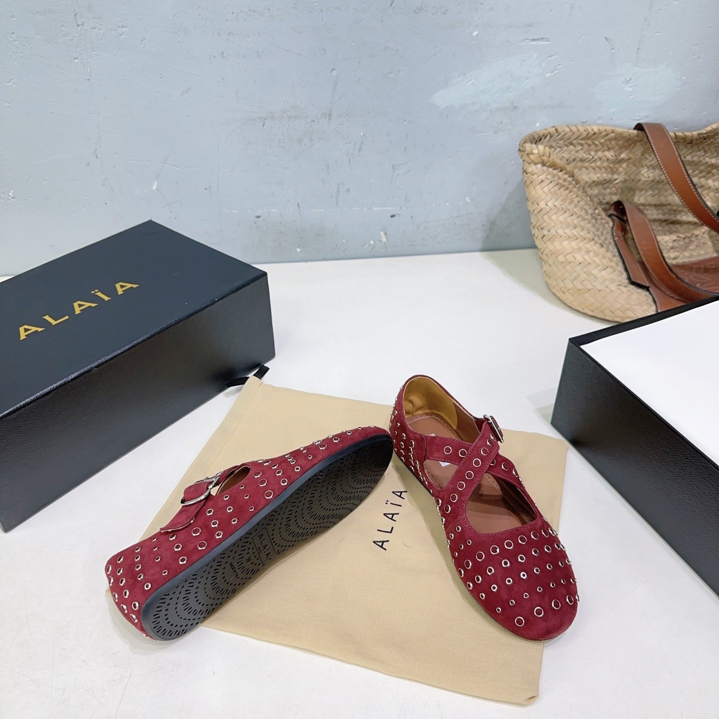 Alaia Criss Cross Ballet Flats With Eyelets Red Suede 674307