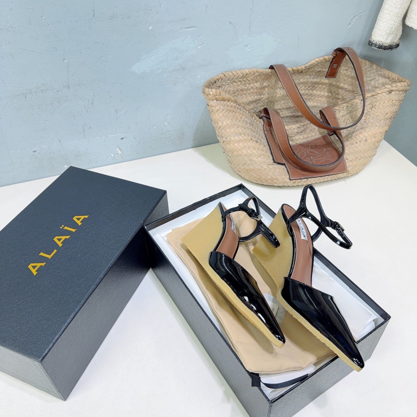 Alaia Wedge Pumps 10cm Black Patent Leather 674285