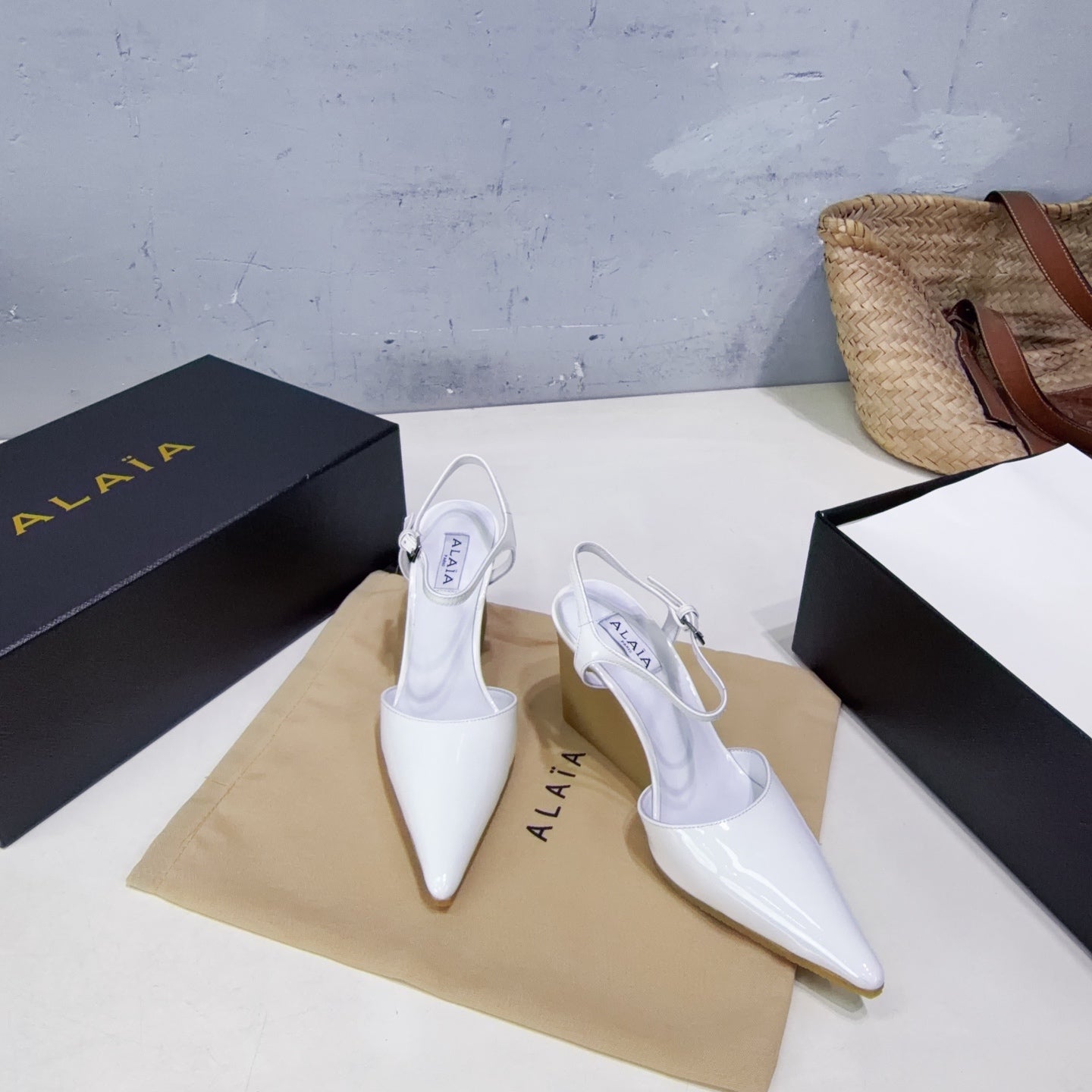 Alaia Wedge Pumps 10cm White Sheepskin 674289