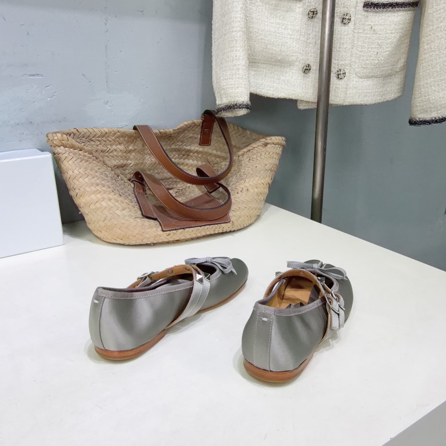 MM6 Strappy Split-Toe Ballerina Grey Satin 893691