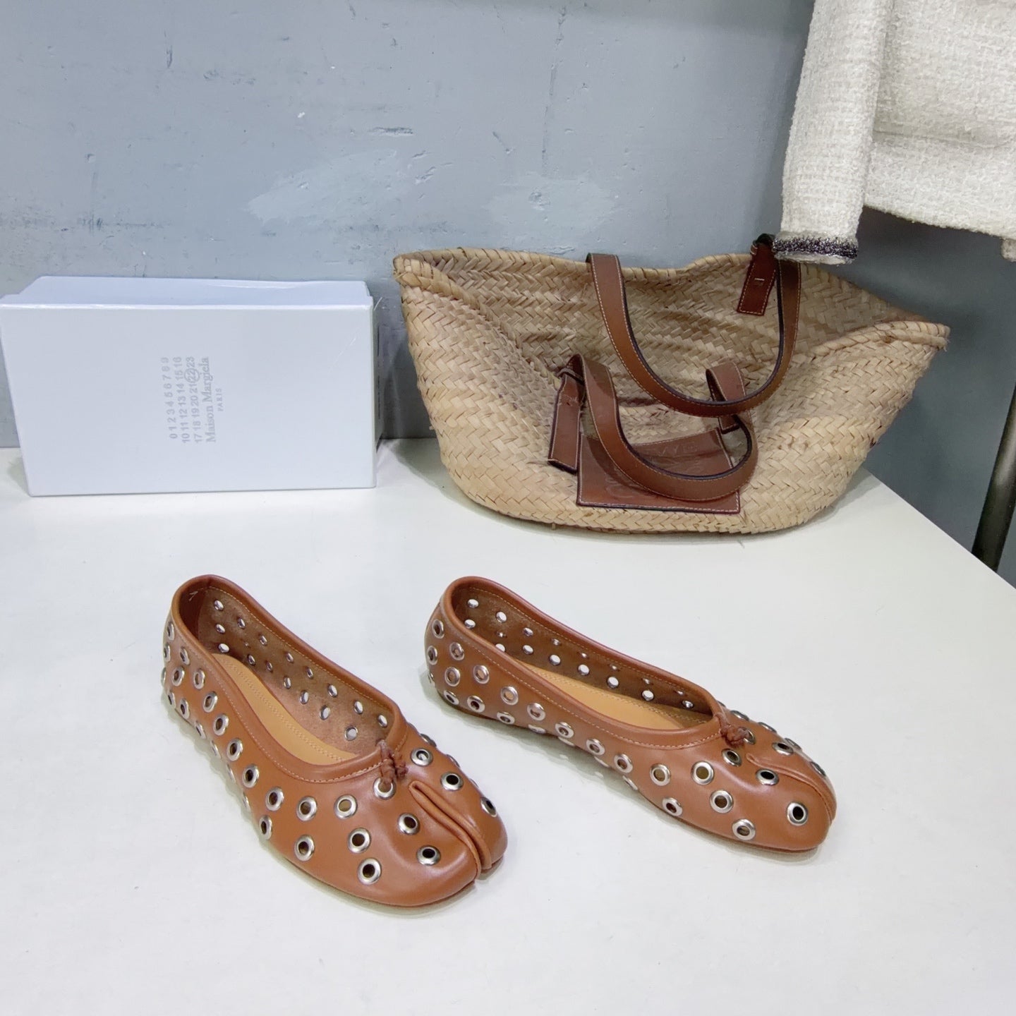 MM6 Bellissima Ballerina Eyelet Details Brown Cowhide 893695
