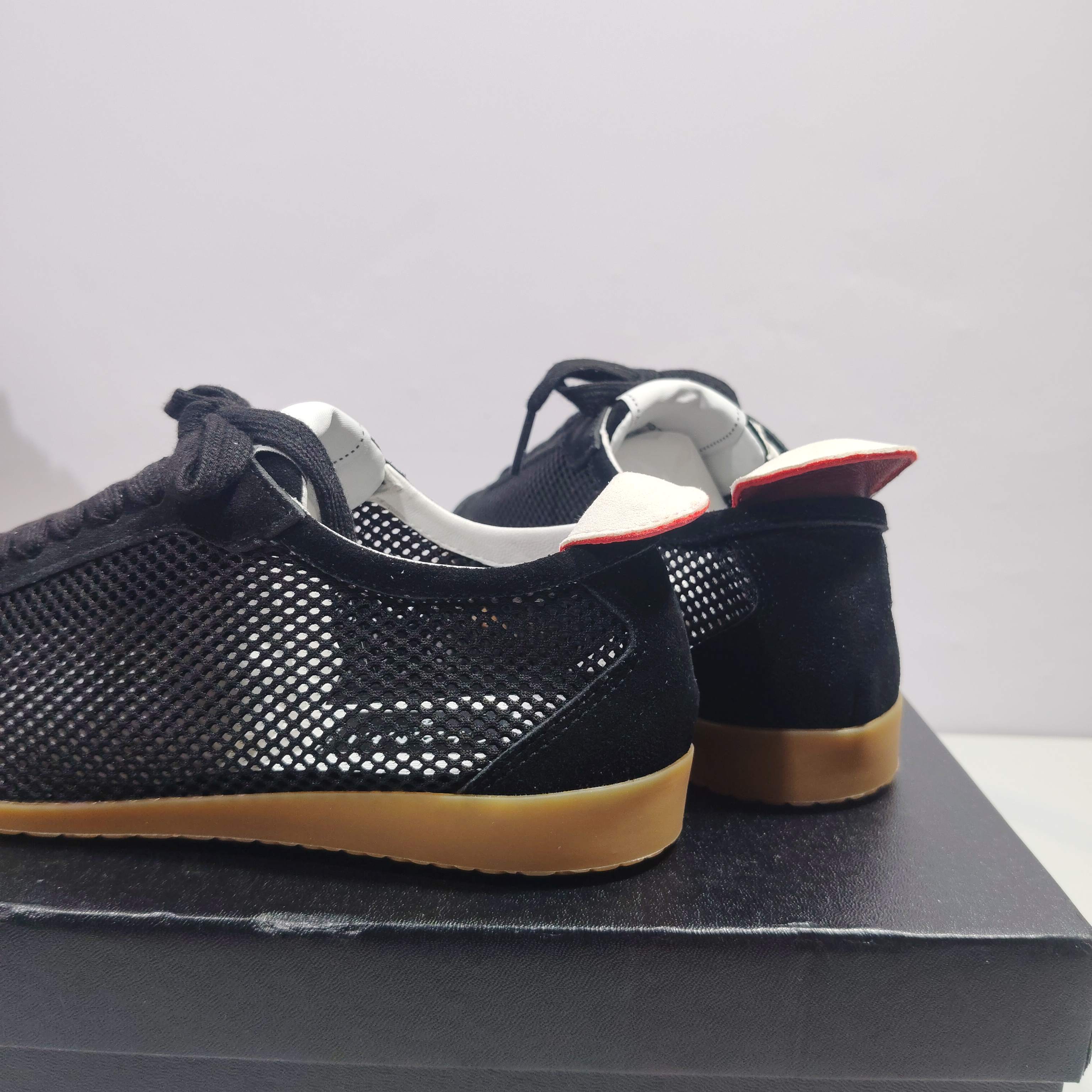 CC 26s Sneakers Black Suede Mesh 953776