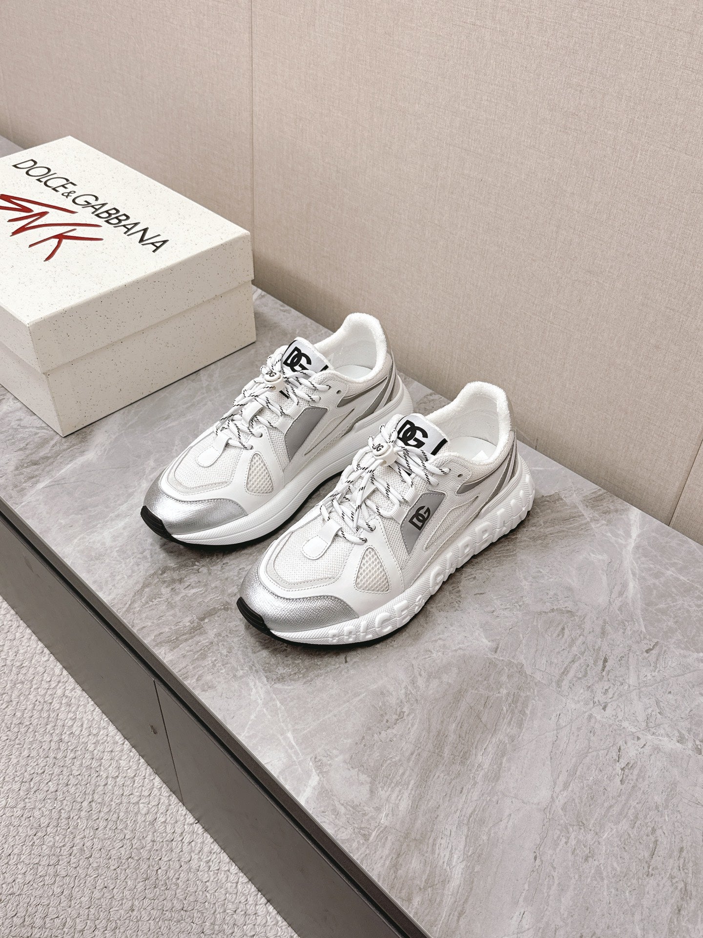 DC Chunky Sneakers White Silver Cowhide & Mesh Lining 339129