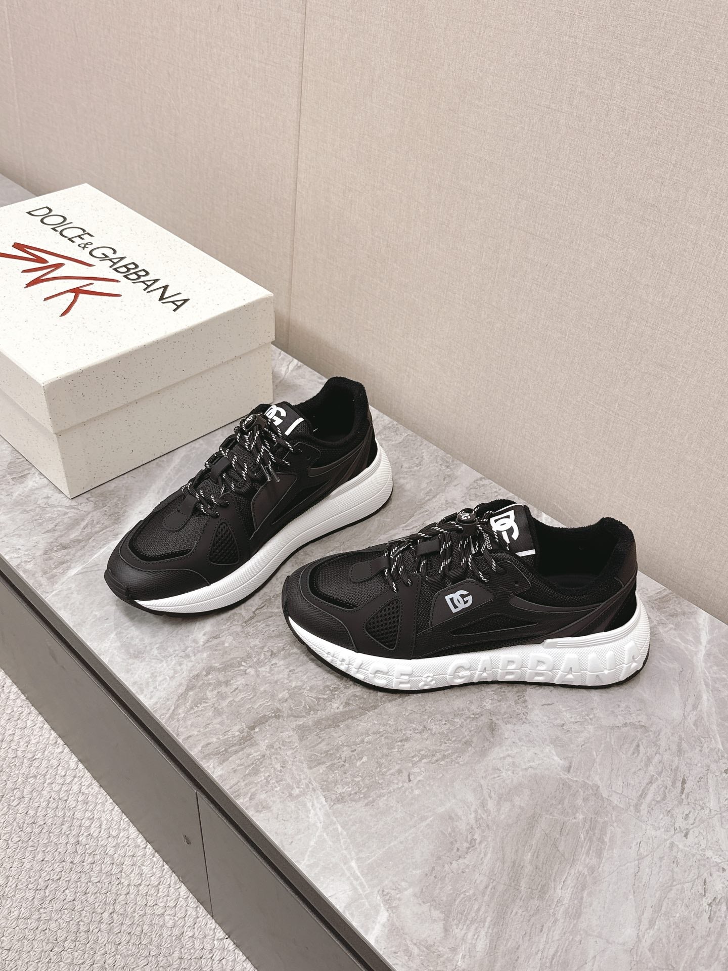 DC Chunky Sneakers Black Cowhide & Mesh Lining 339130