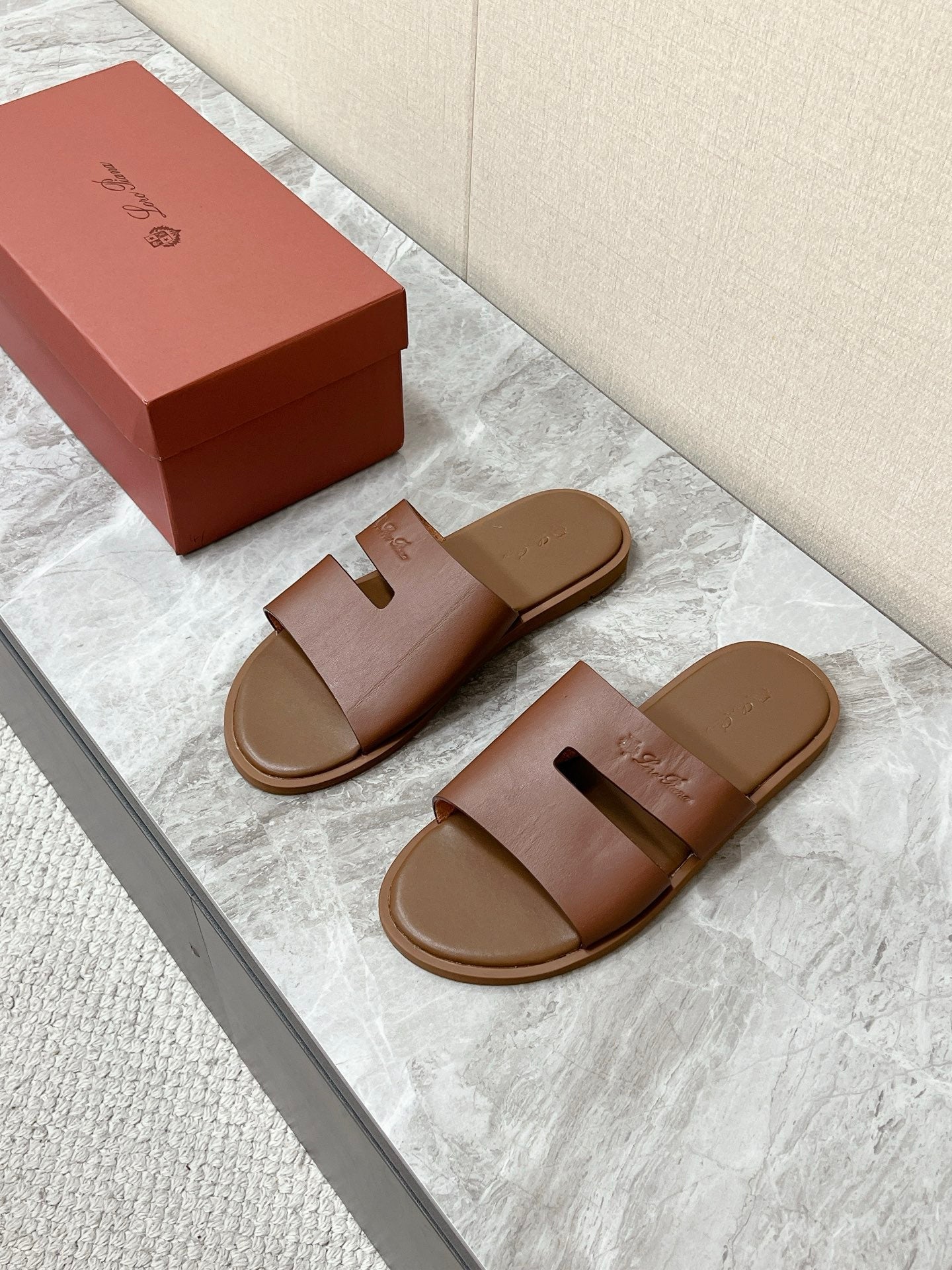 LP 26s Men’s Classic H-Cut Slides In Brown Calfskin