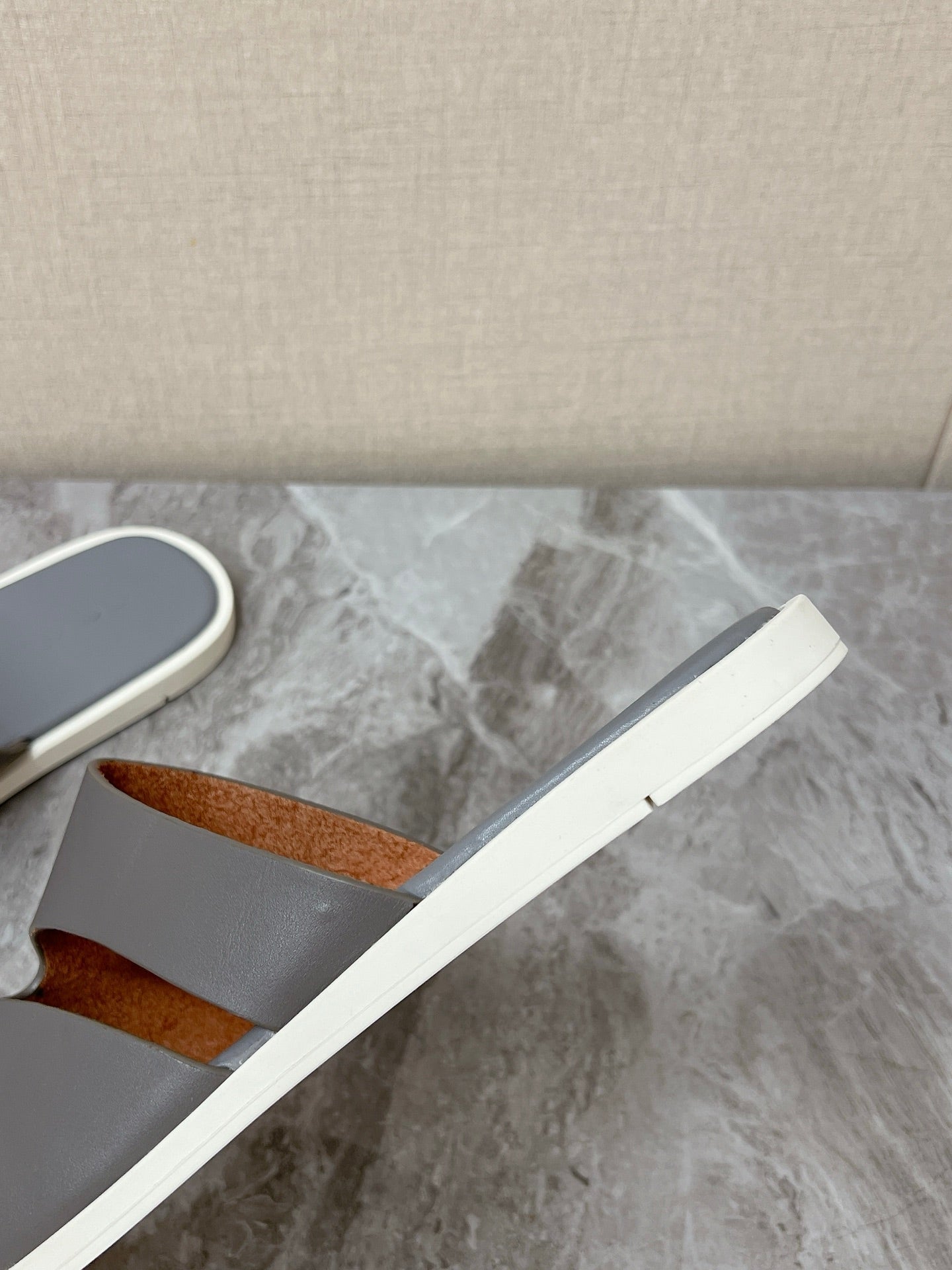 LP 26s Men’s Cutout Slides In Grey Calfskin